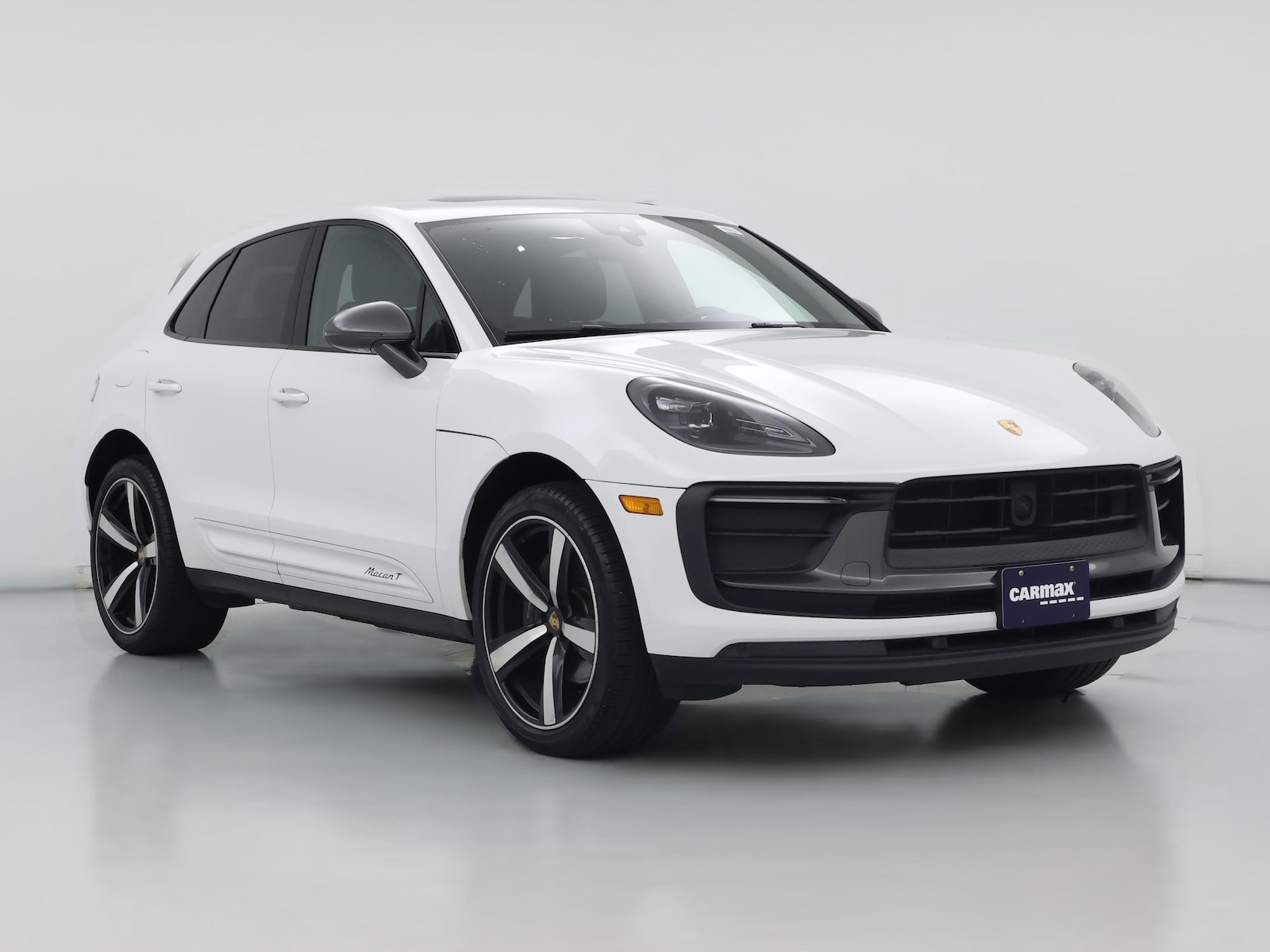 2023 Porsche Macan T