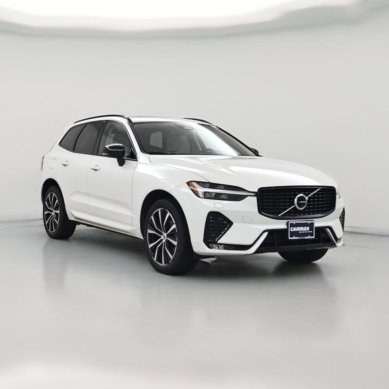 2023 Volvo XC60 B5 Plus Dark Theme
