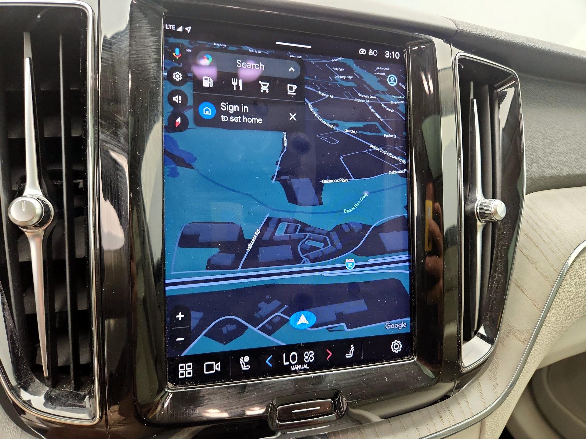 Thumbnail: 2023 Volvo XC60 - 14