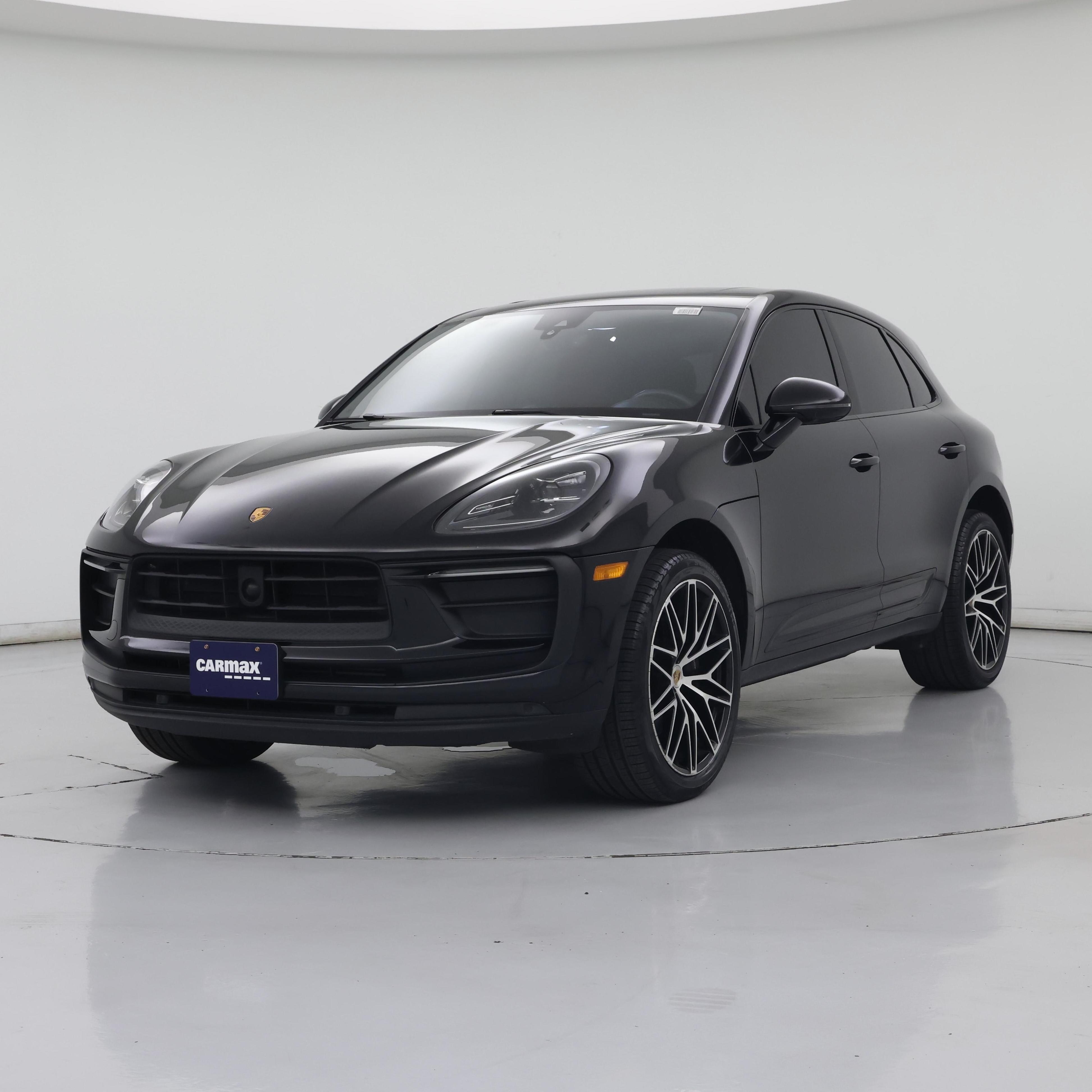Thumbnail: 2023 Porsche Macan - 4