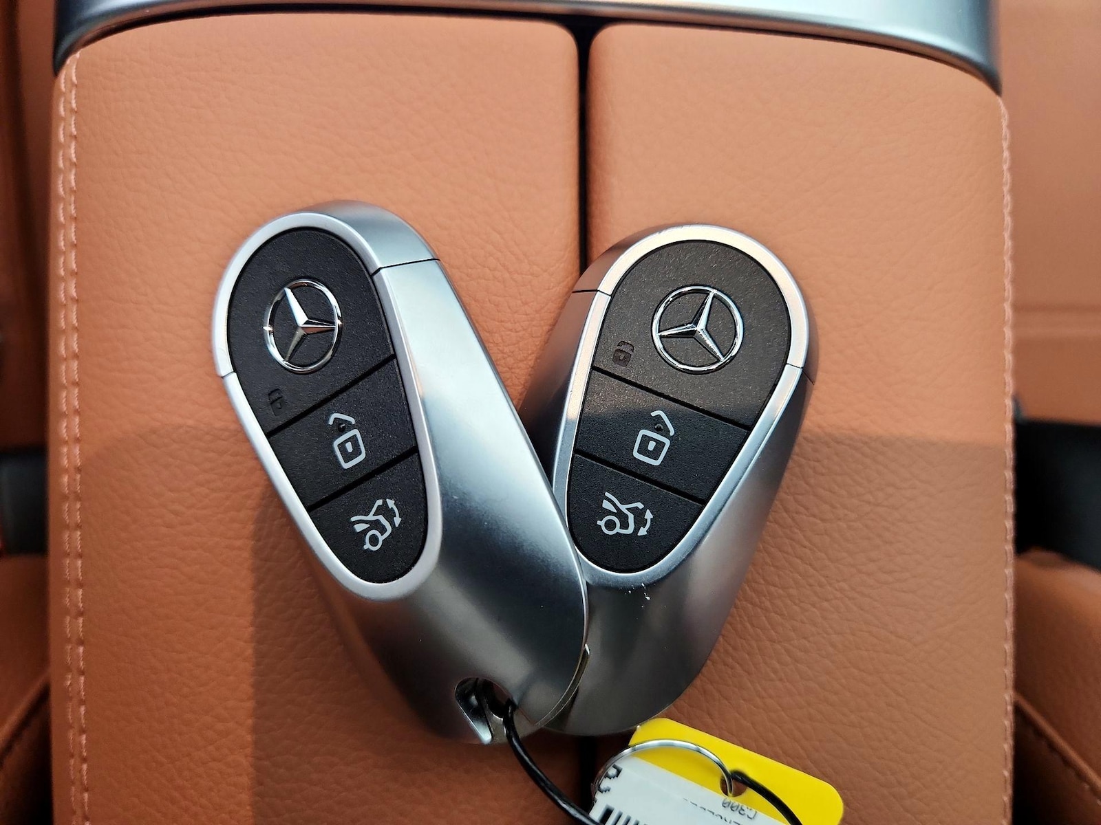 2025 Mercedes-Benz C-Class Sedan C 300 - Photo 25