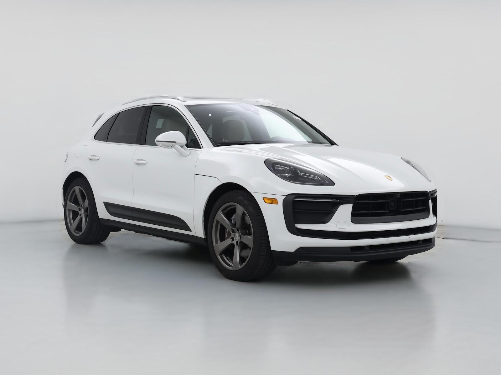 2023 Porsche Macan T