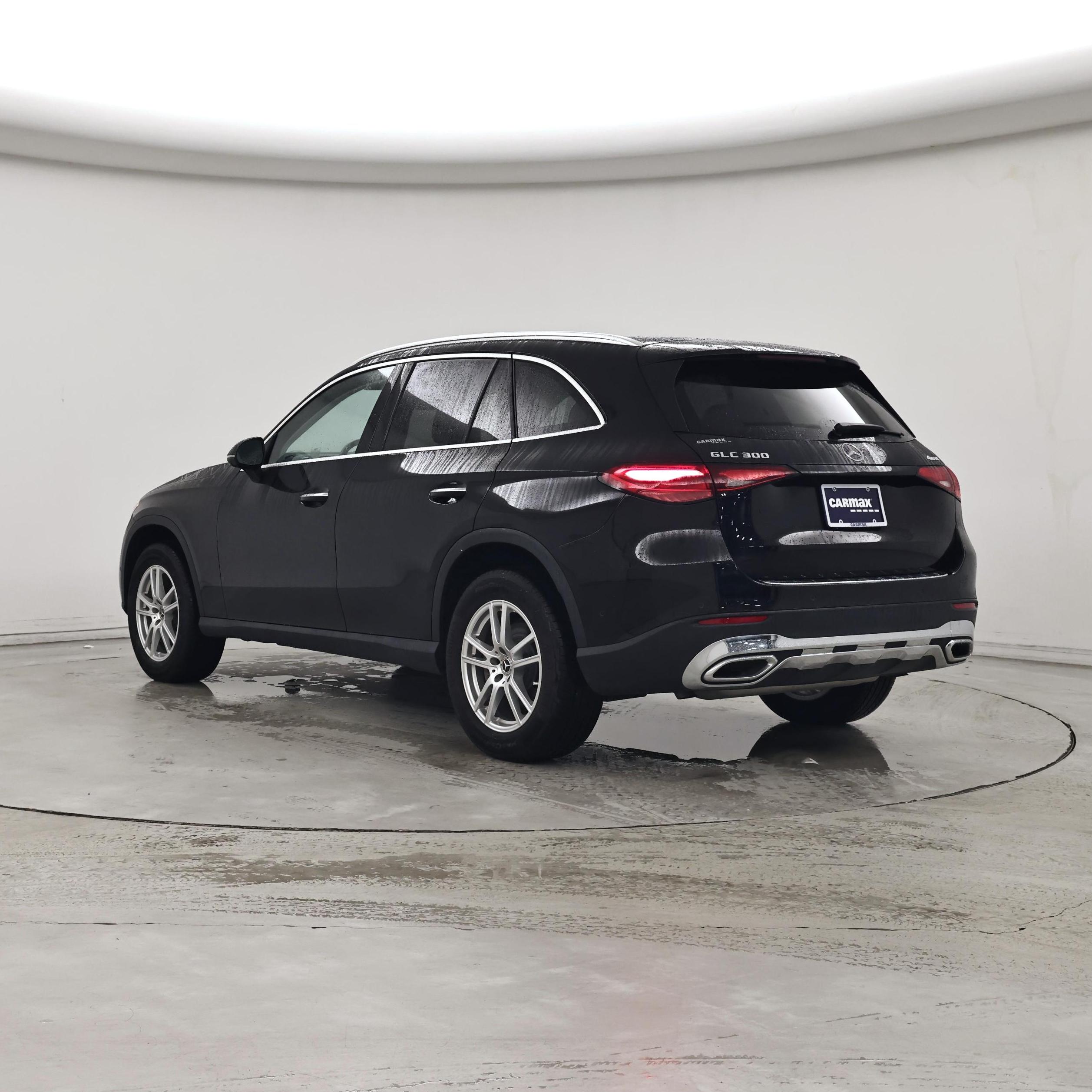 Thumbnail: 2023 Mercedes-Benz GLC - 2