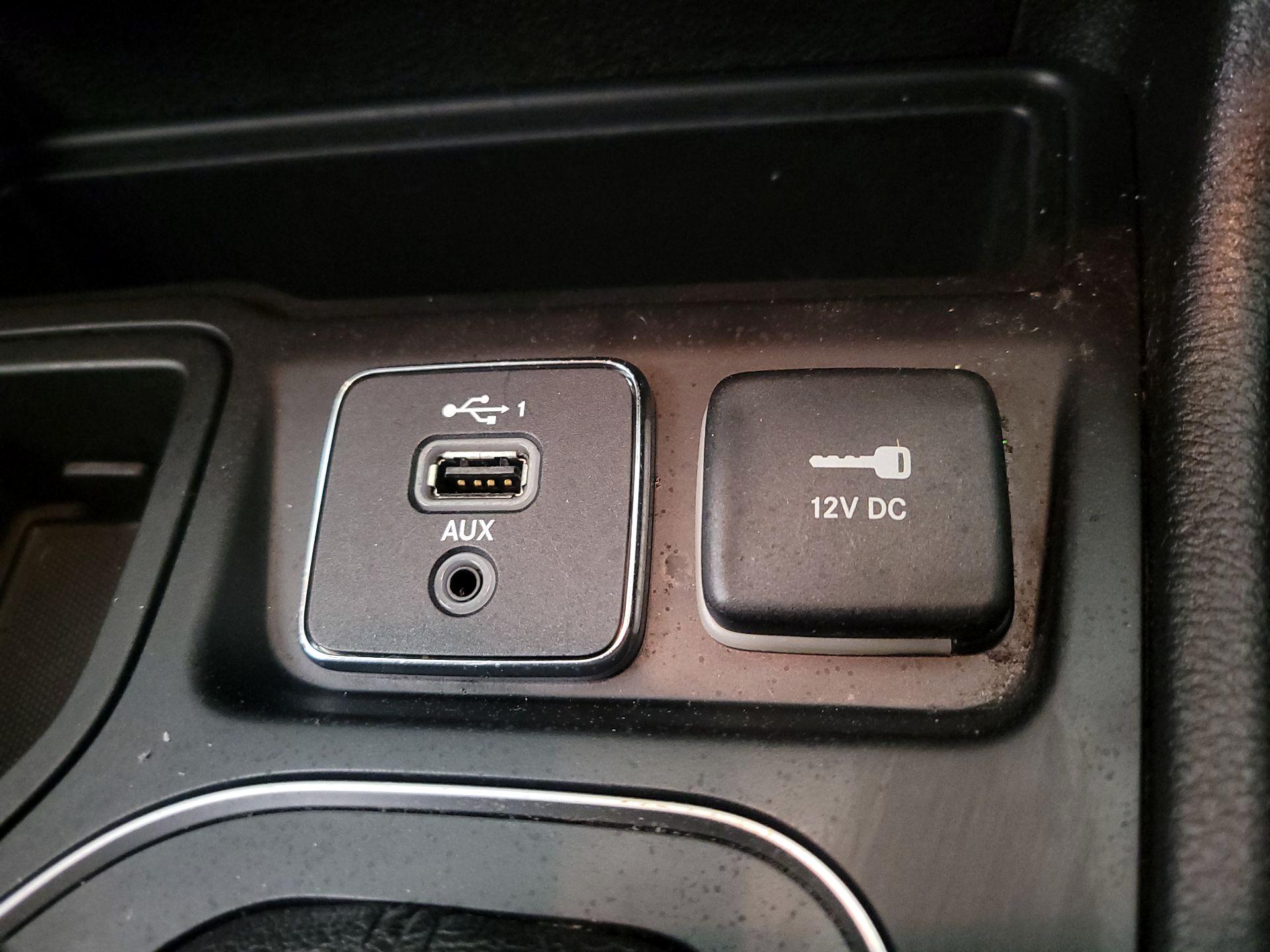 Thumbnail: 2020 Jeep Cherokee - 18