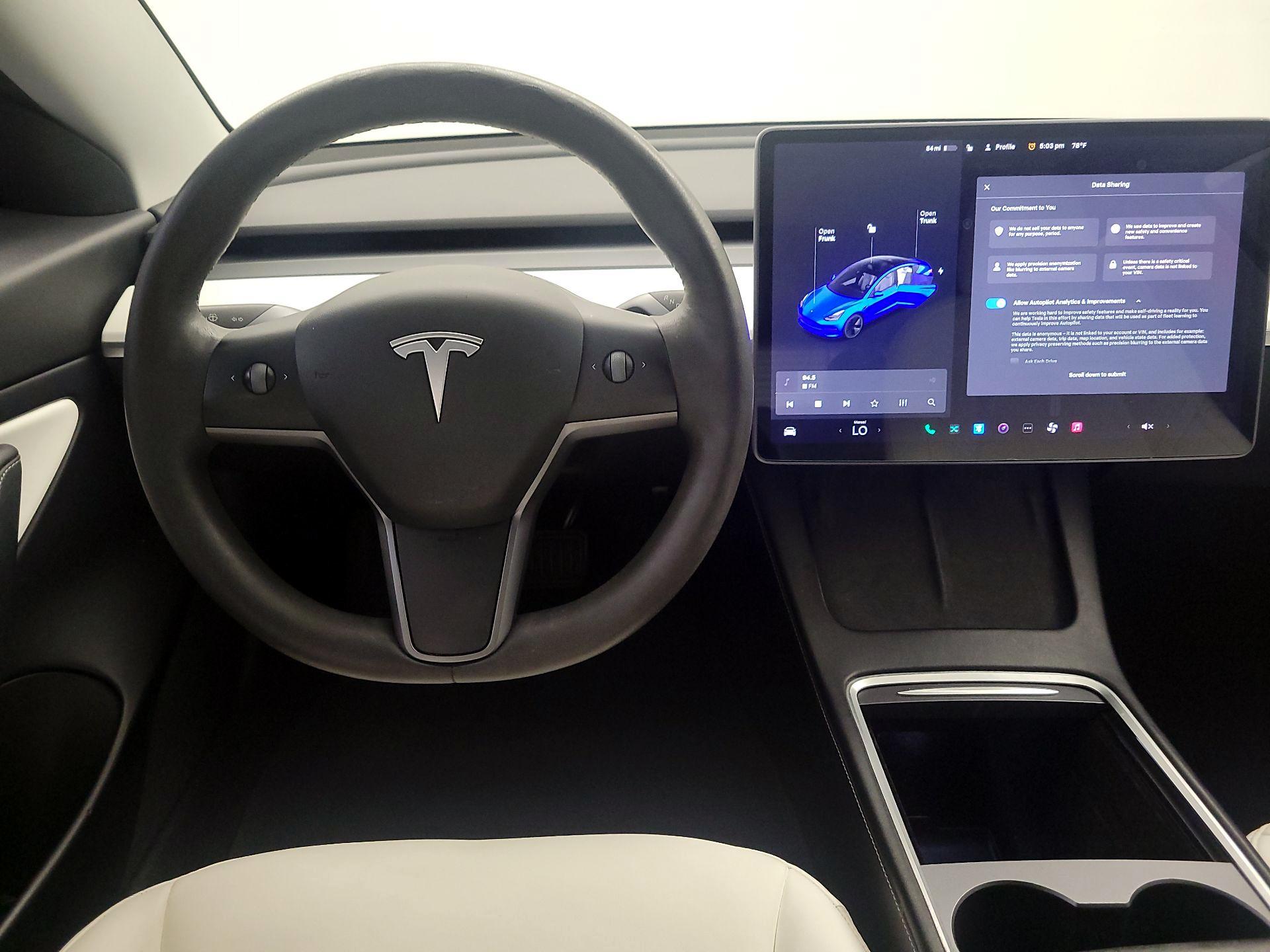 Thumbnail: 2021 Tesla Model 3 - 10