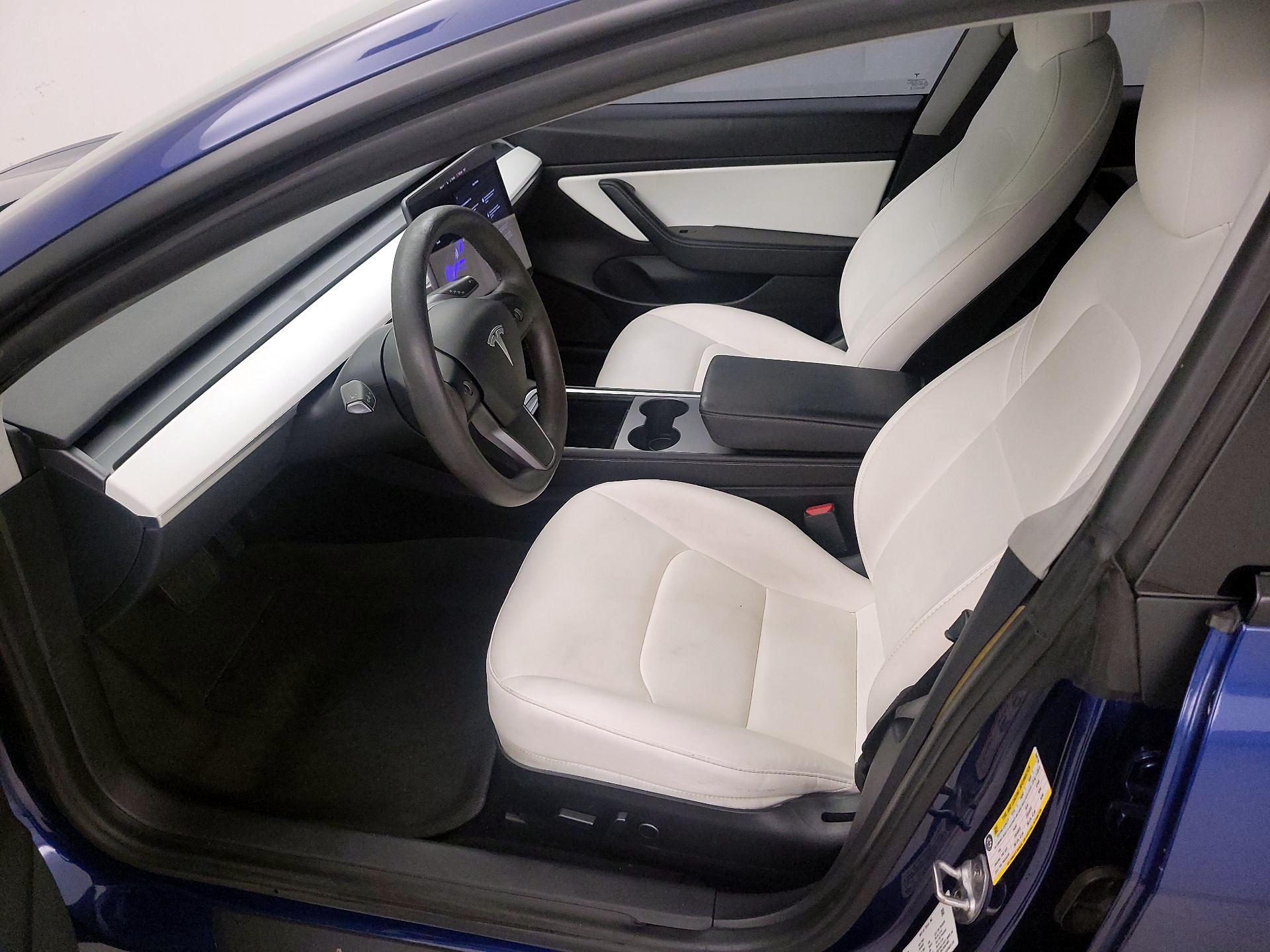 Thumbnail: 2021 Tesla Model 3 - 11