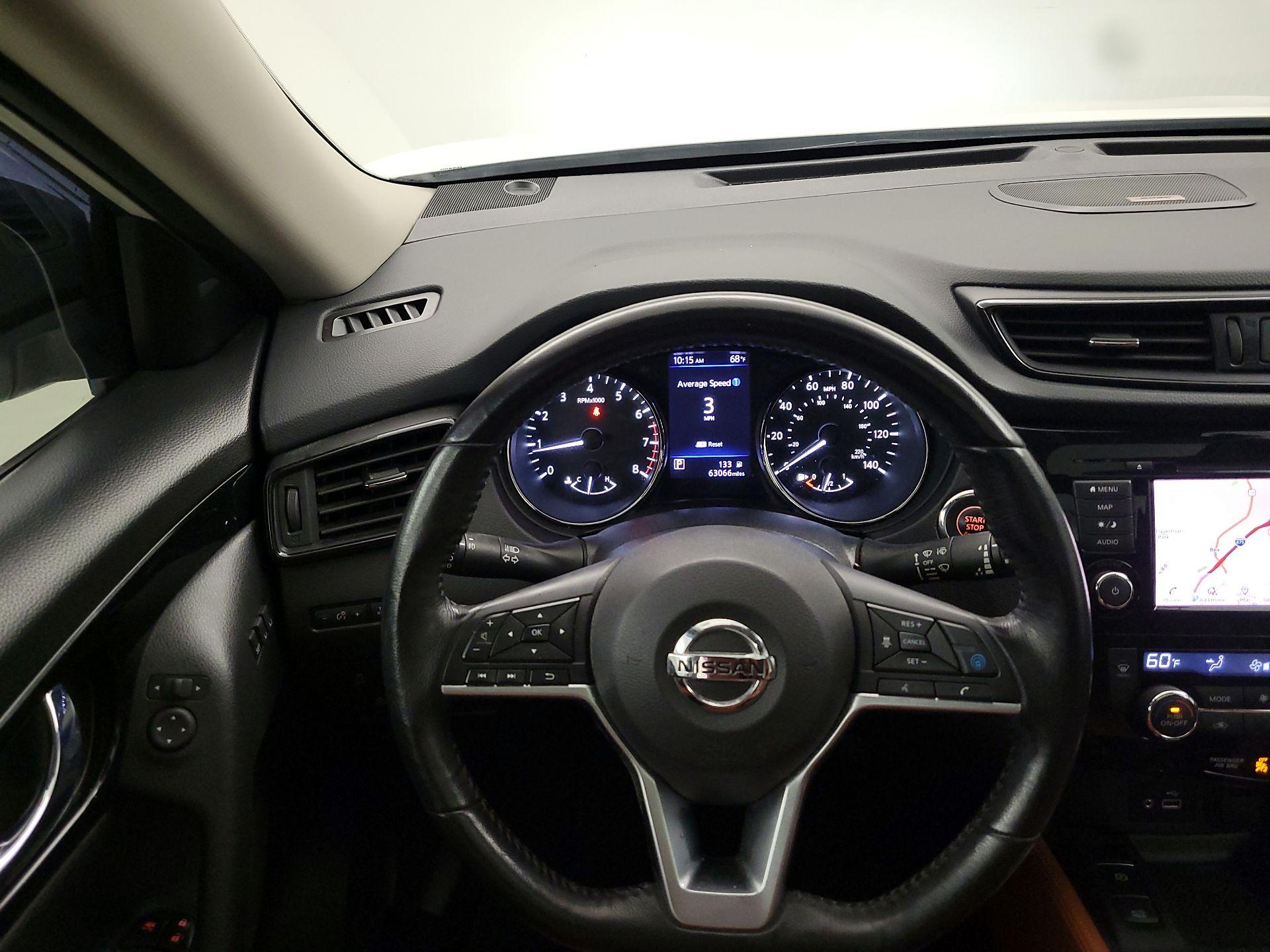 Thumbnail: 2018 Nissan Rogue - 10