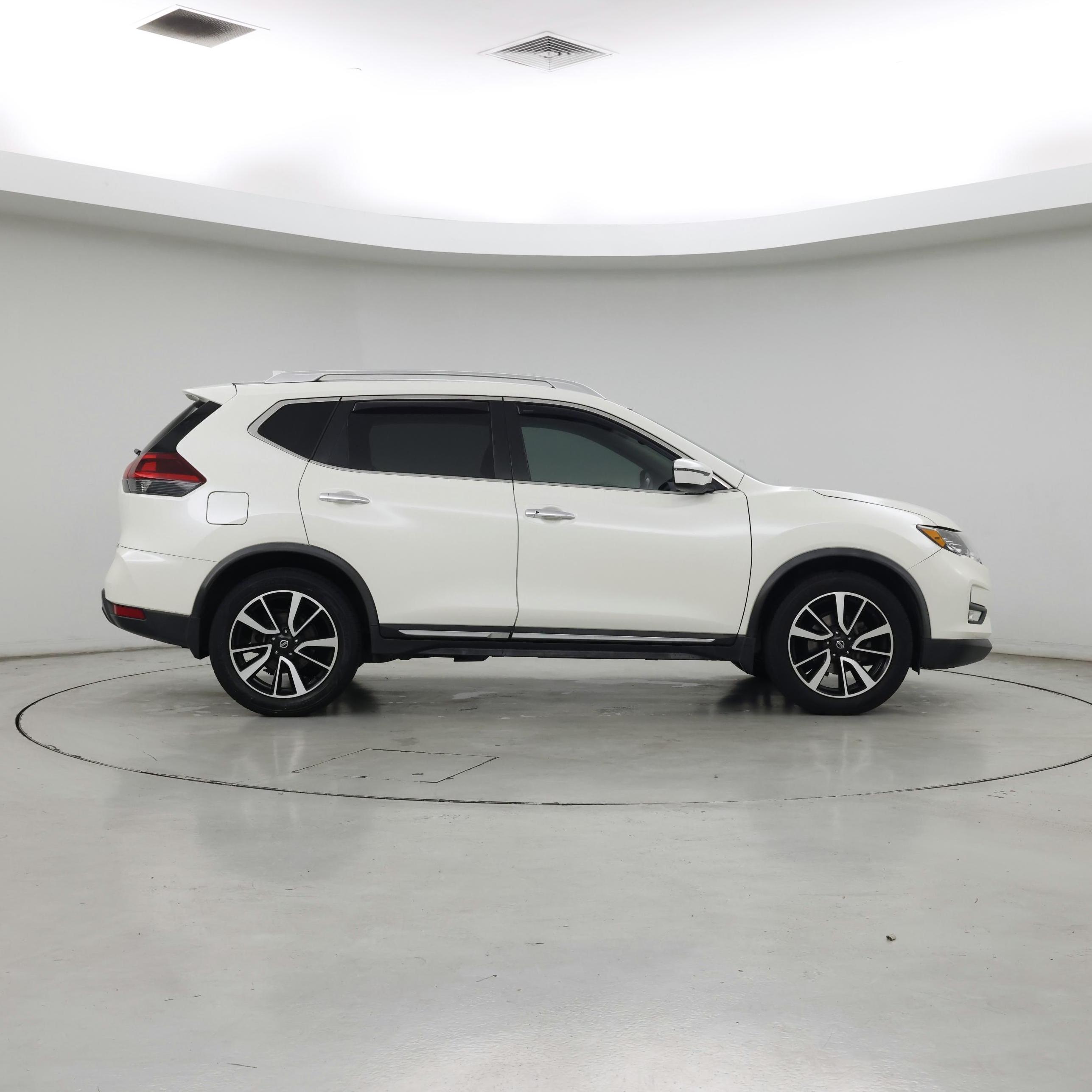 Thumbnail: 2018 Nissan Rogue - 7