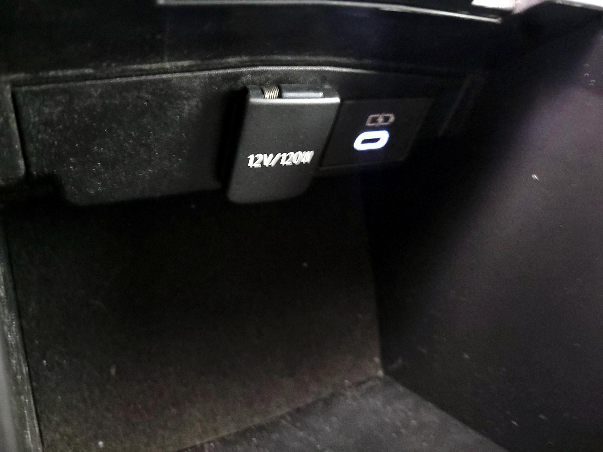 Thumbnail: 2024 Toyota Corolla - 18