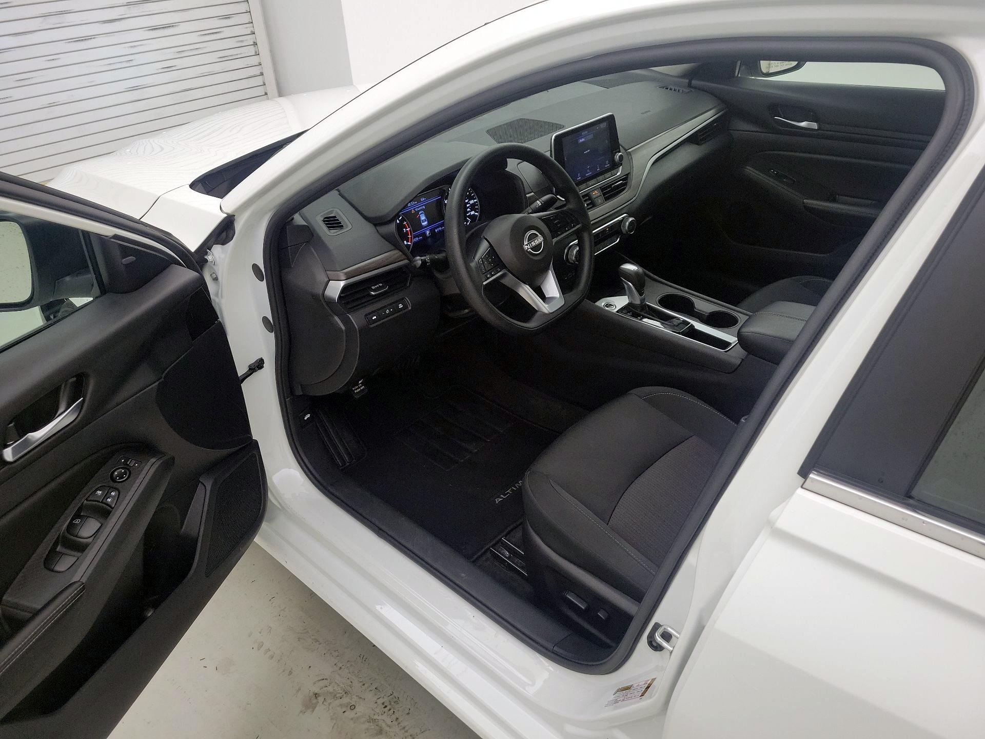 Thumbnail: 2025 Nissan Altima - 11