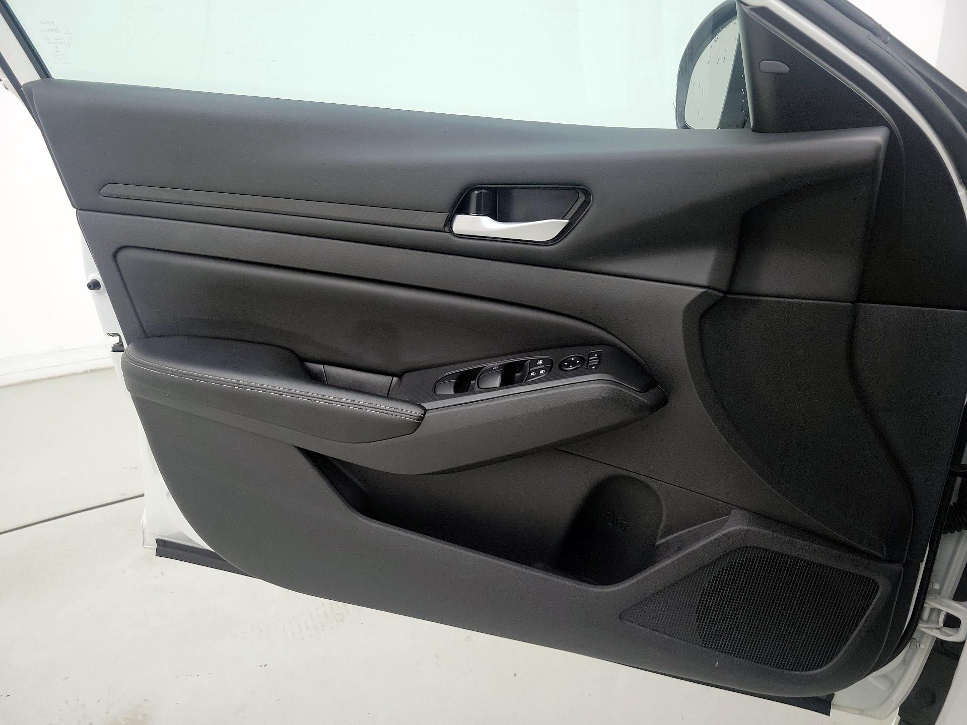 Thumbnail: 2025 Nissan Altima - 12