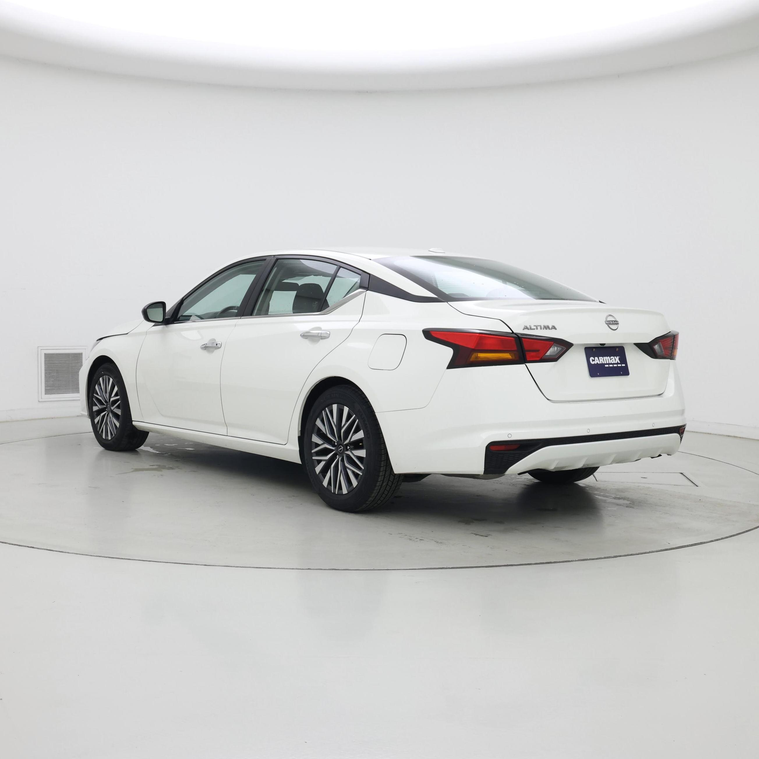 Thumbnail: 2025 Nissan Altima - 2