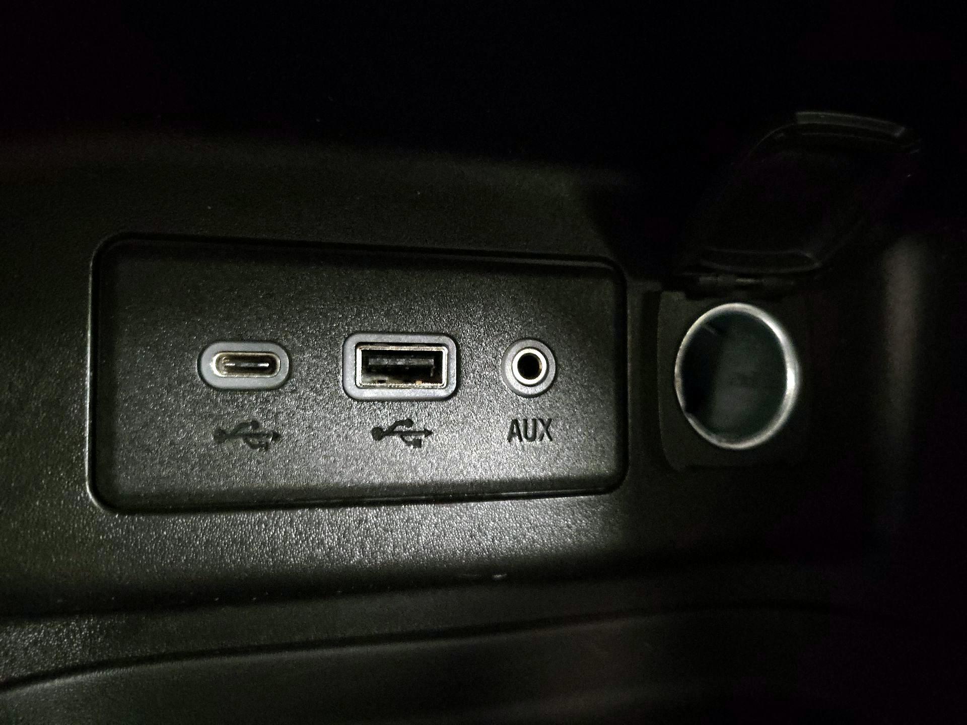 Thumbnail: 2021 Chevrolet Equinox - 18