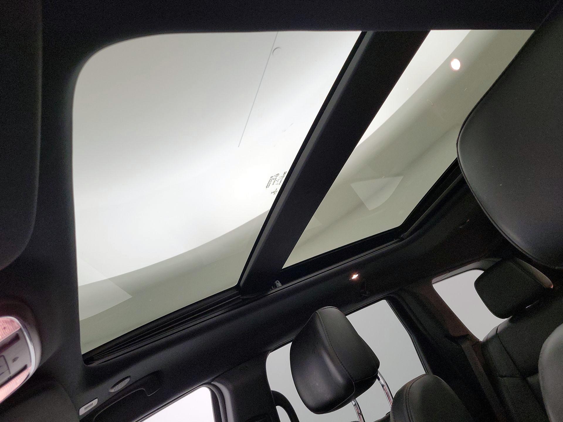 Thumbnail: 2021 Jeep Grand Cherokee - 20