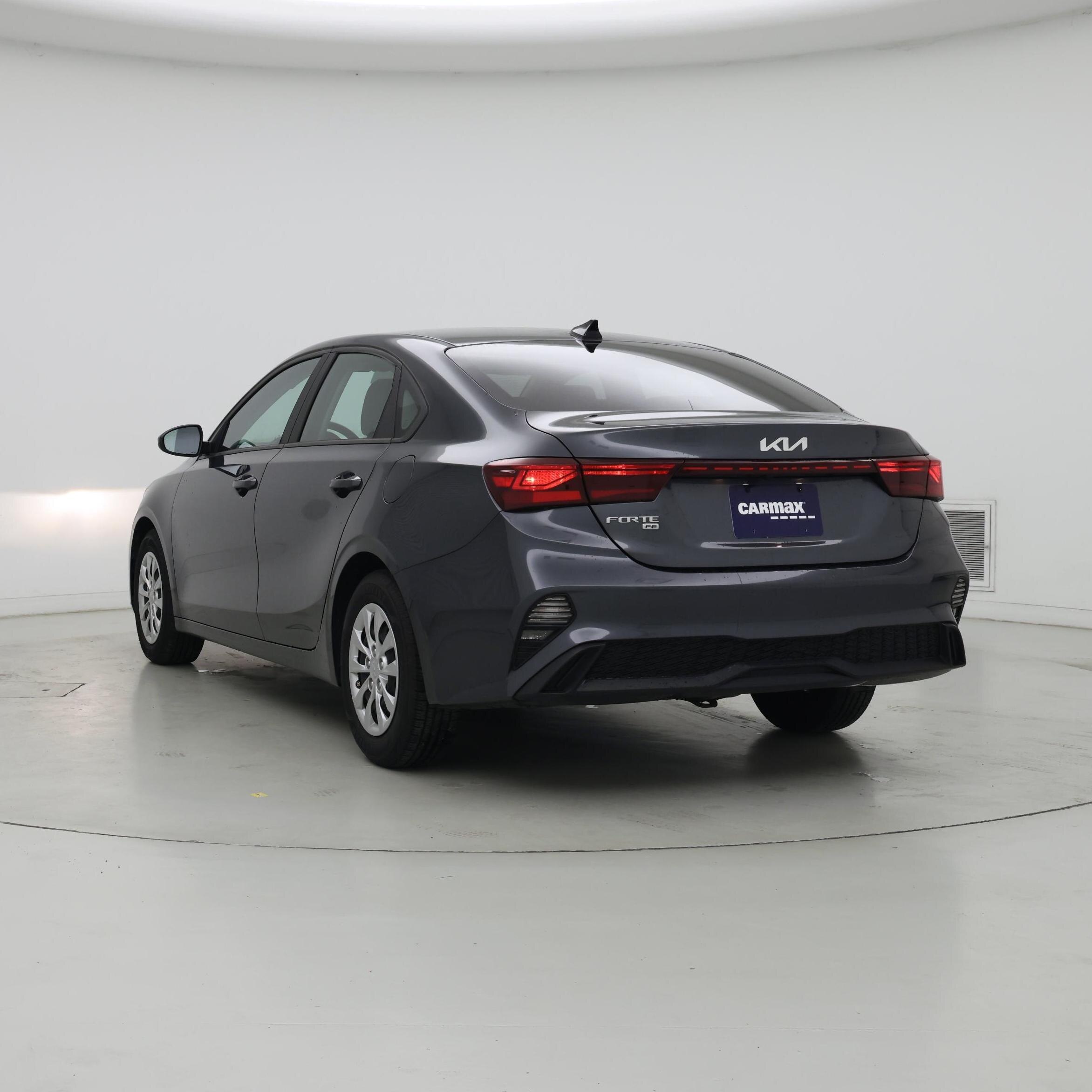 Thumbnail: 2022 Kia Forte - 2