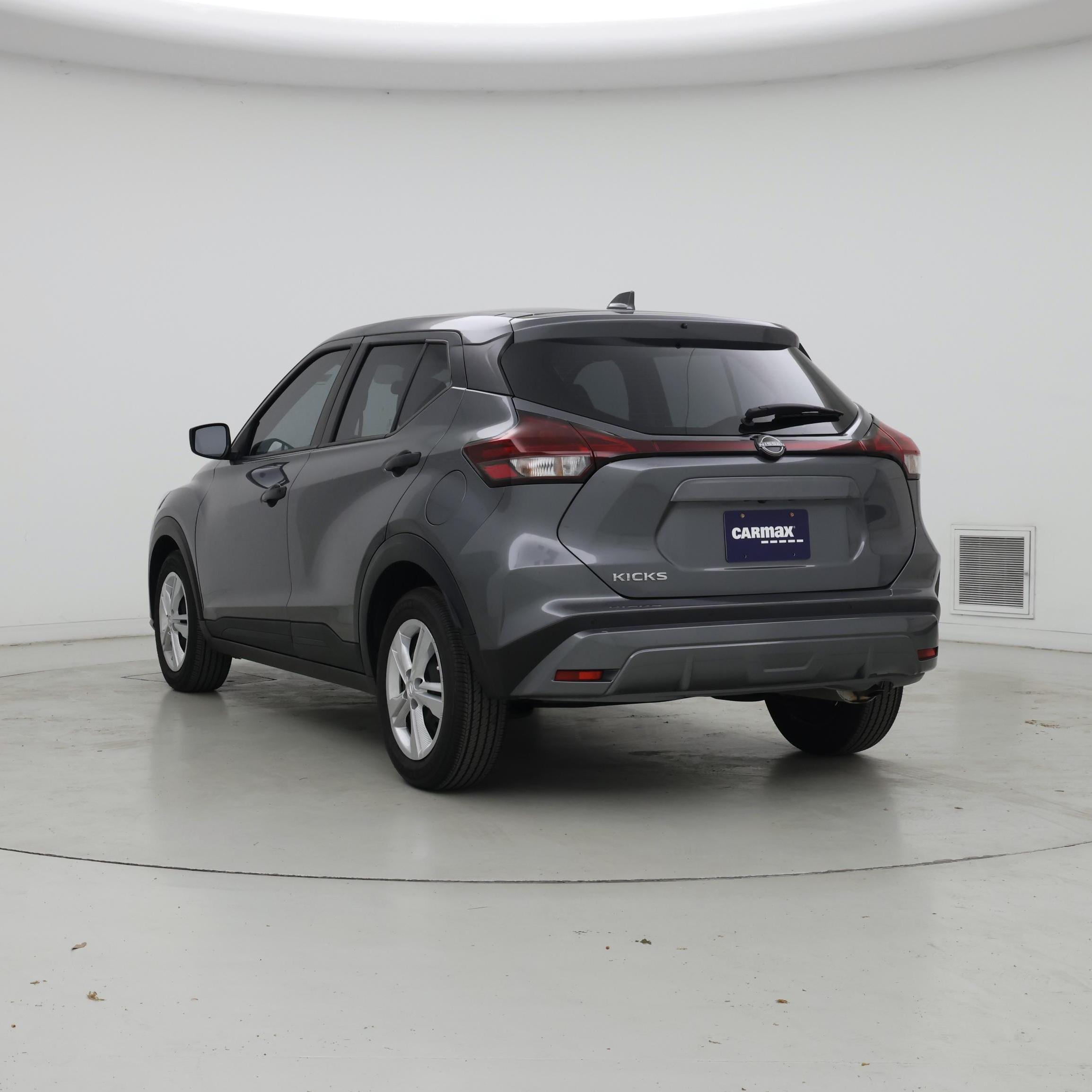 Thumbnail: 2025 Nissan Kicks - 2