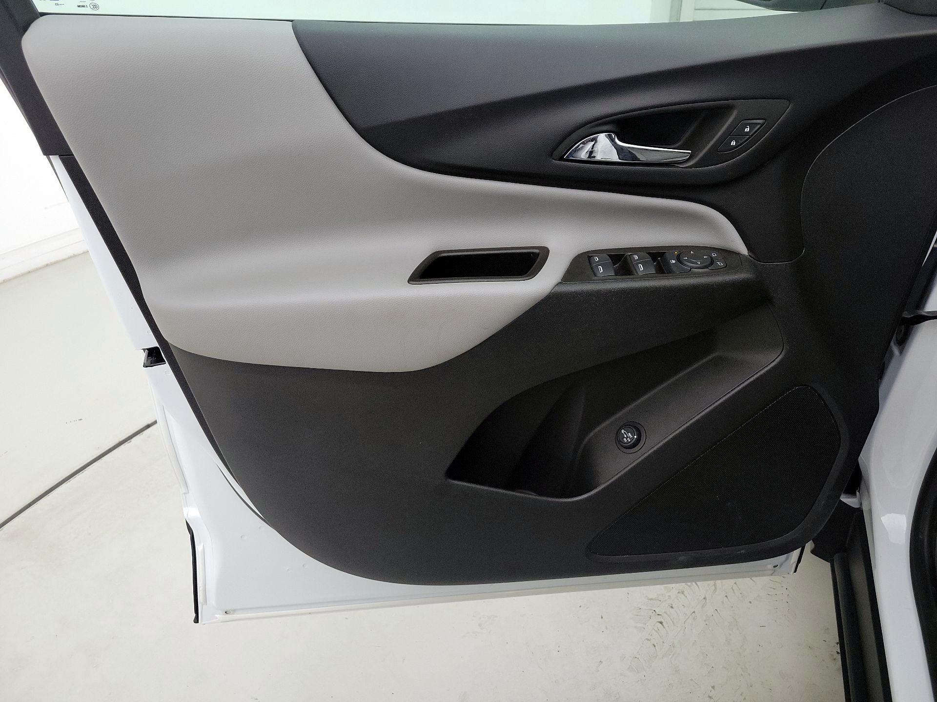 Thumbnail: 2023 Chevrolet Equinox - 12