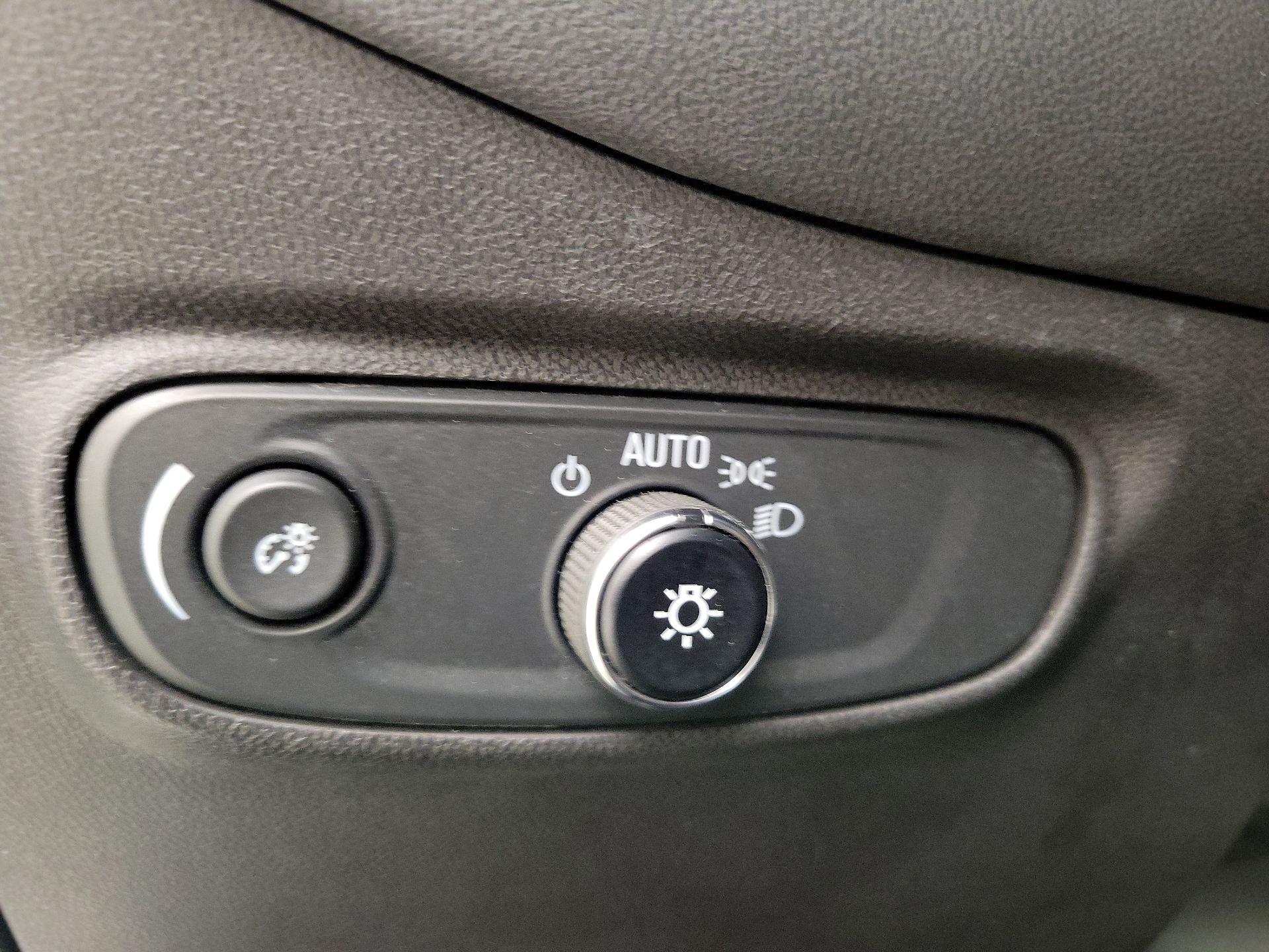 Thumbnail: 2023 Chevrolet Equinox - 13