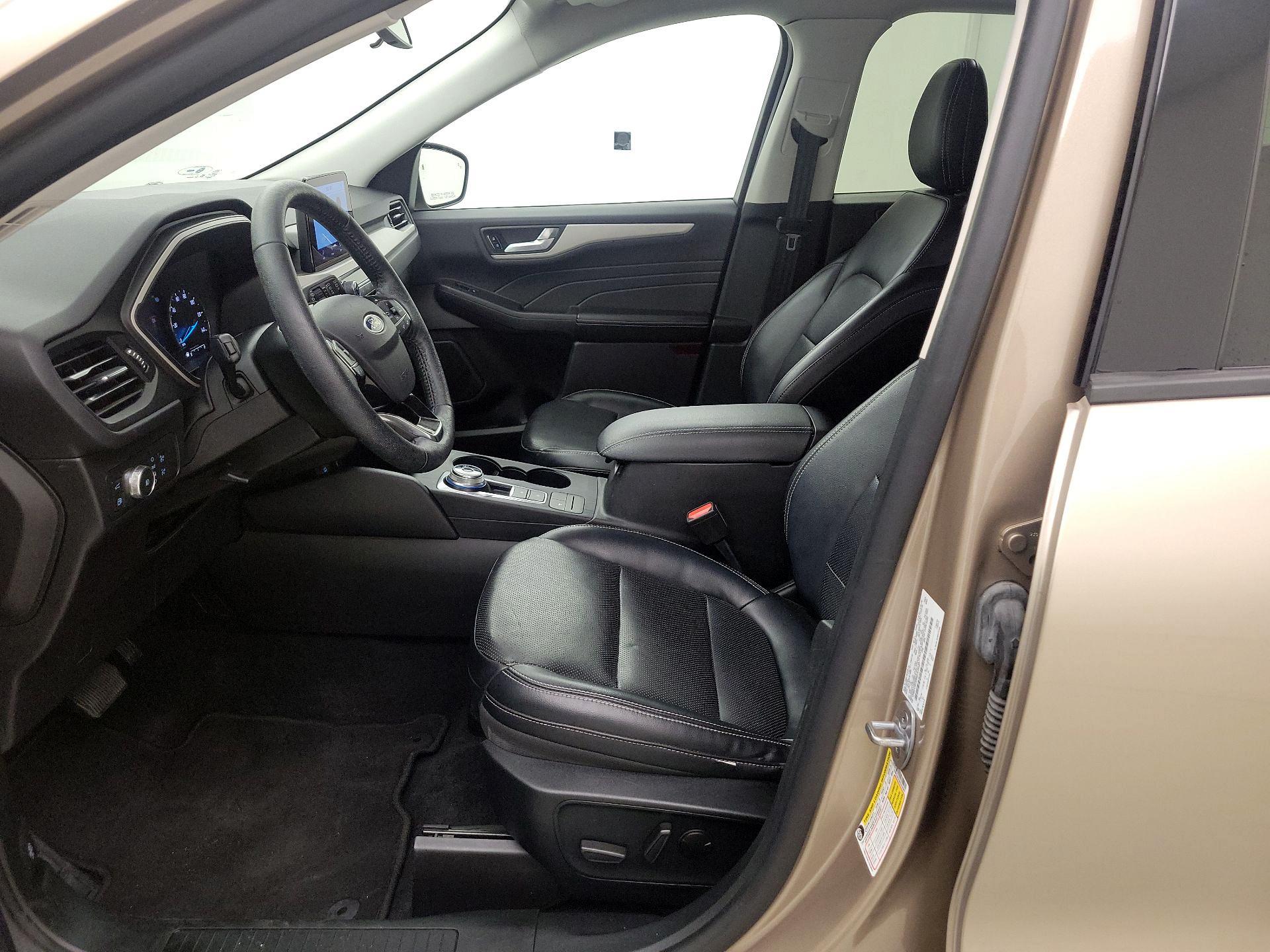Thumbnail: 2021 Ford Escape - 11