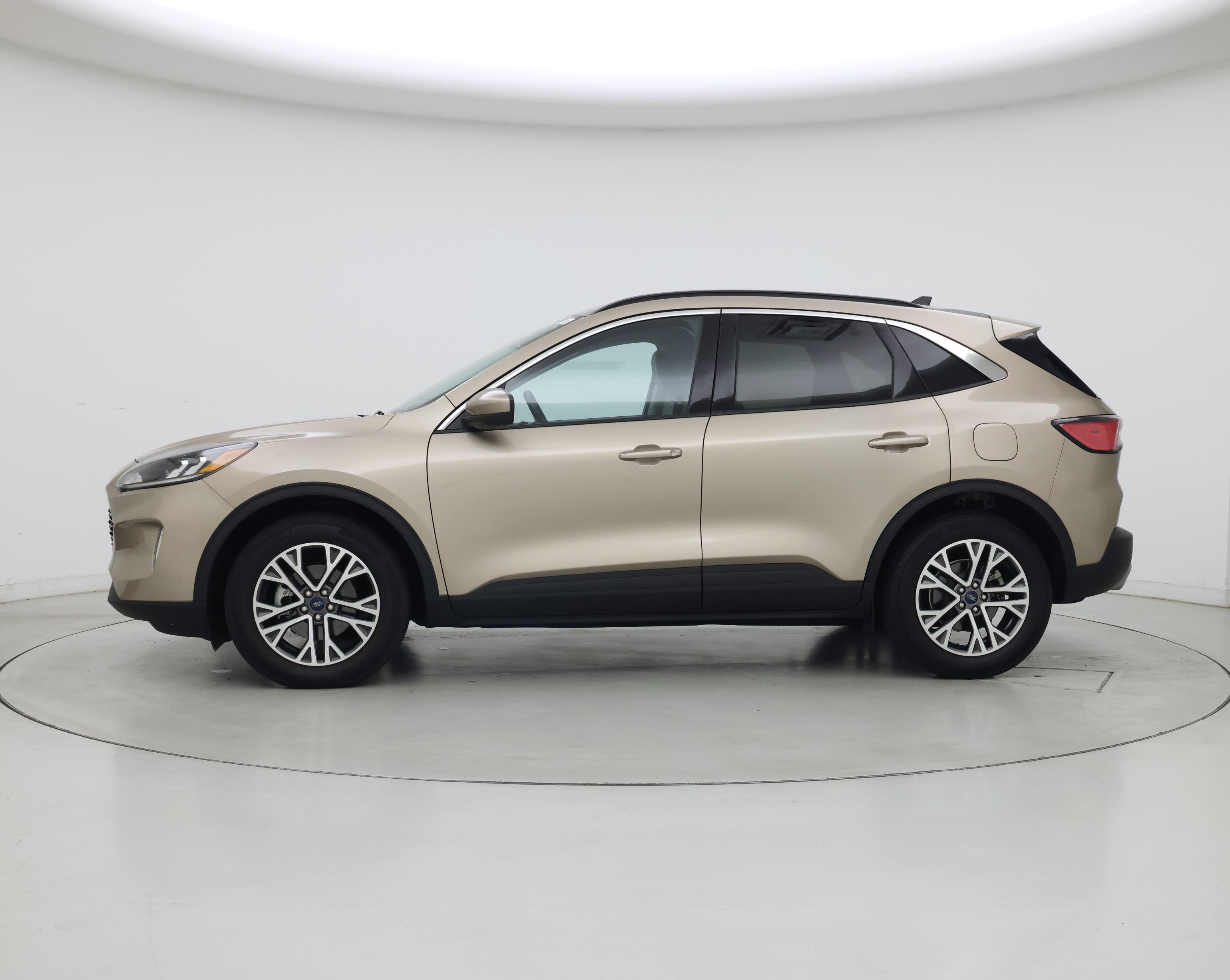 Thumbnail: 2021 Ford Escape - 3