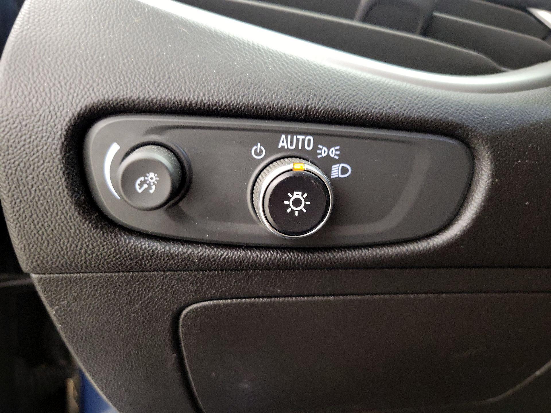 Thumbnail: 2024 Chevrolet Malibu - 11