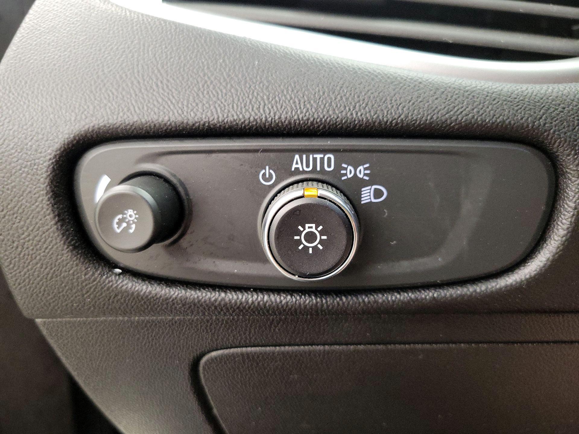 Thumbnail: 2024 Chevrolet Malibu - 13