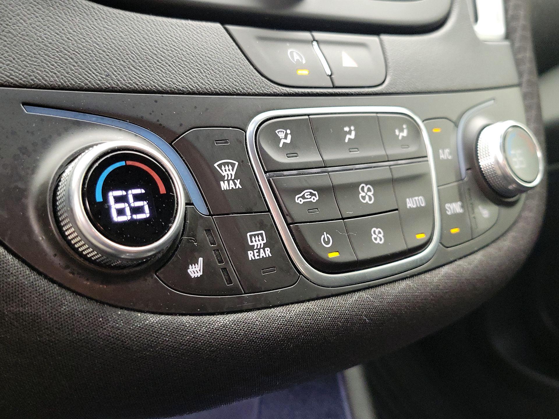 Thumbnail: 2024 Chevrolet Malibu - 16