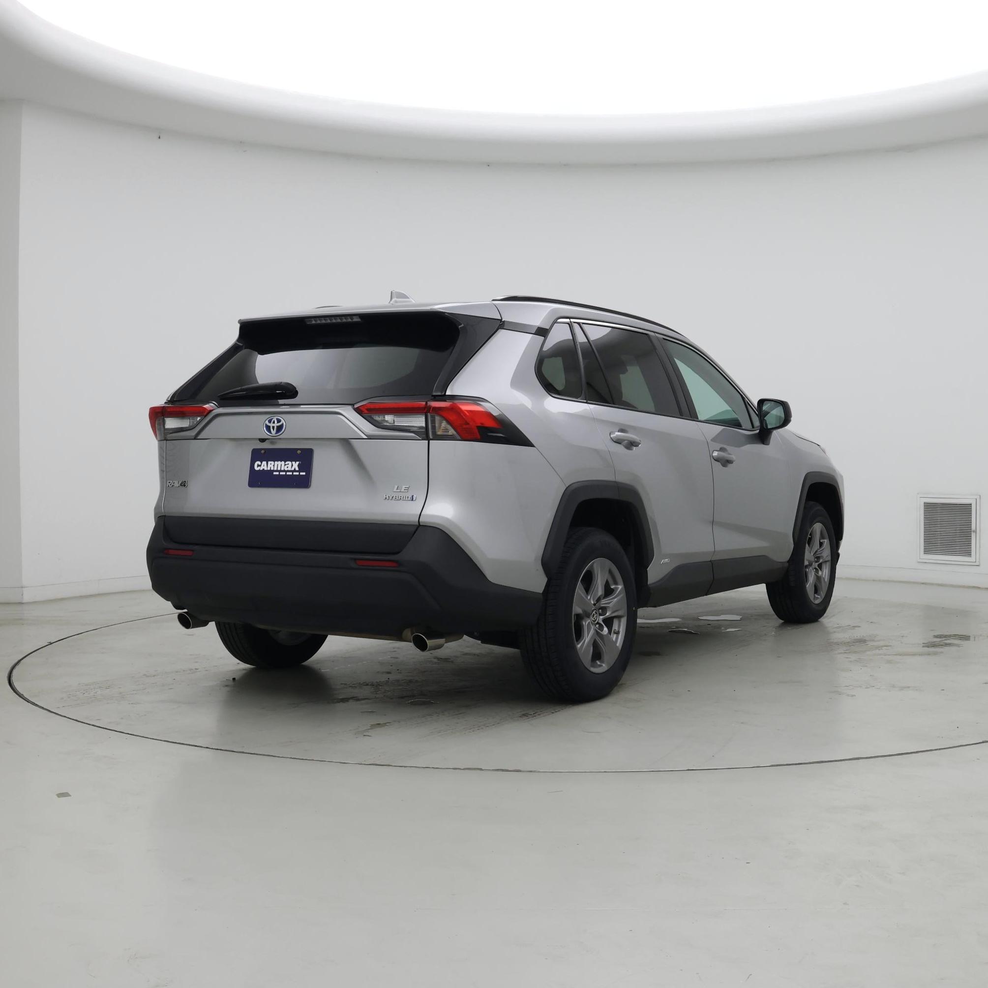 Thumbnail: 2023 Toyota RAV4 - 8