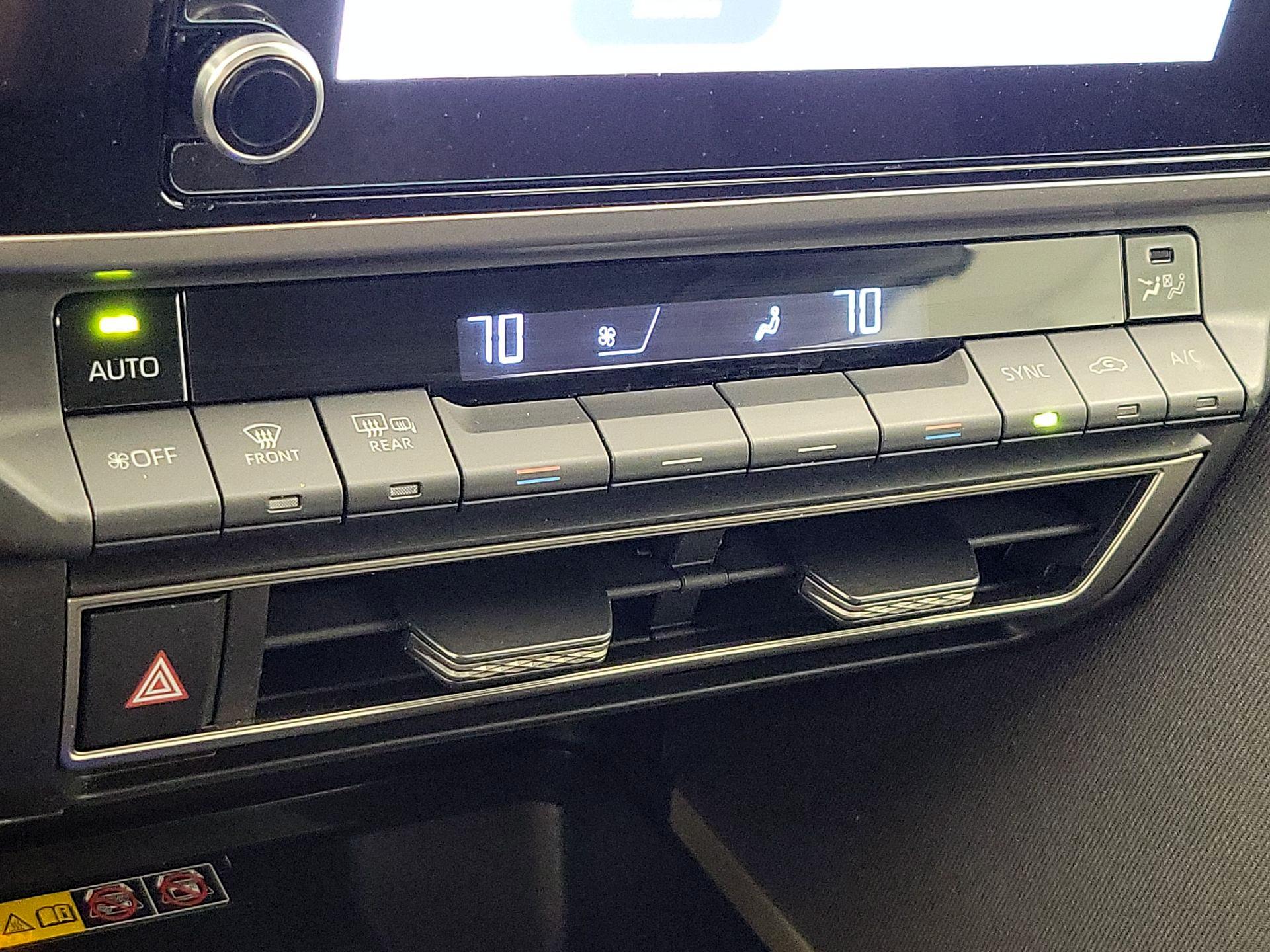 Thumbnail: 2025 Toyota Camry - 16