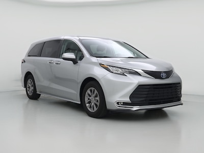 2022 Toyota Sienna Hybrid XLE
