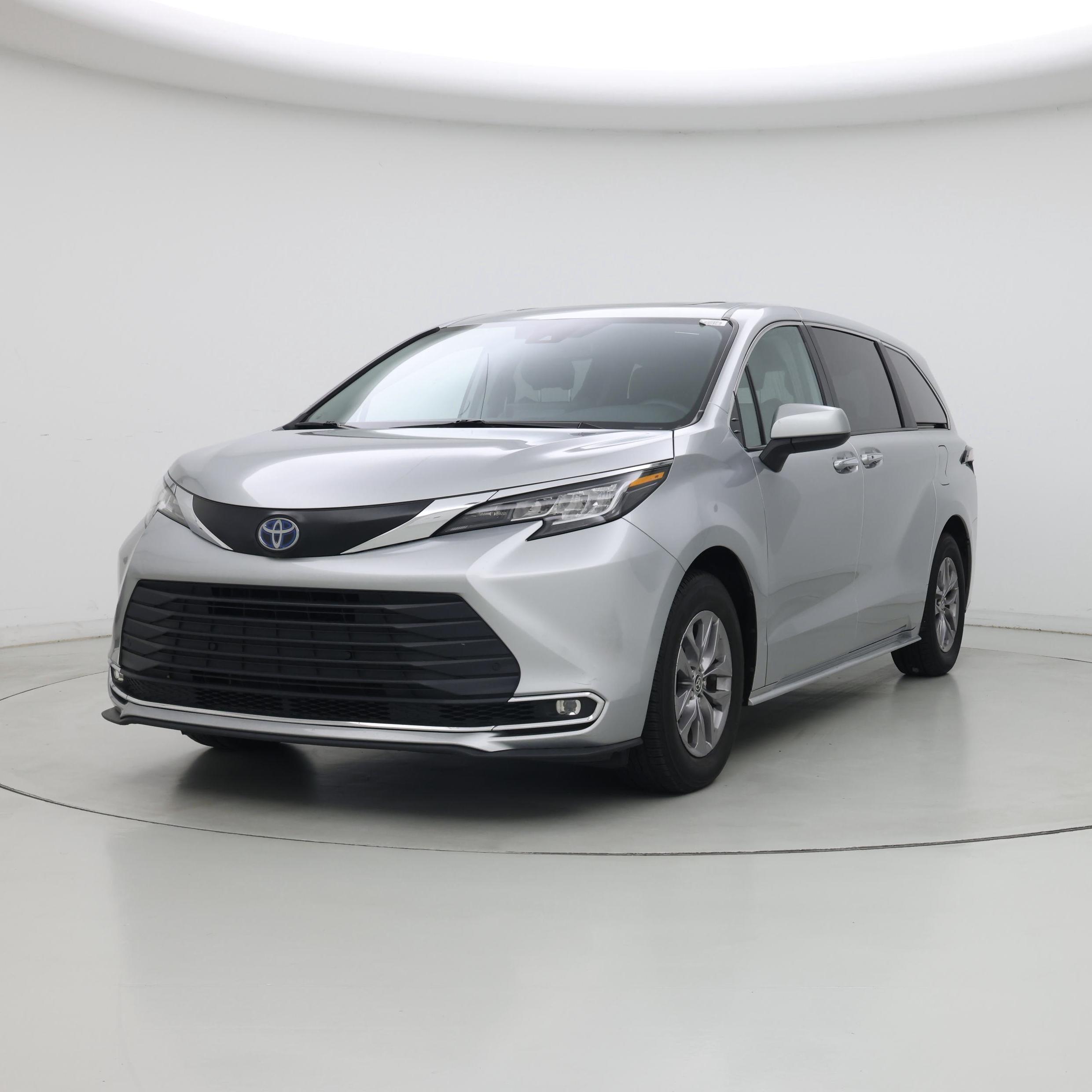 Thumbnail: 2022 Toyota Sienna - 4