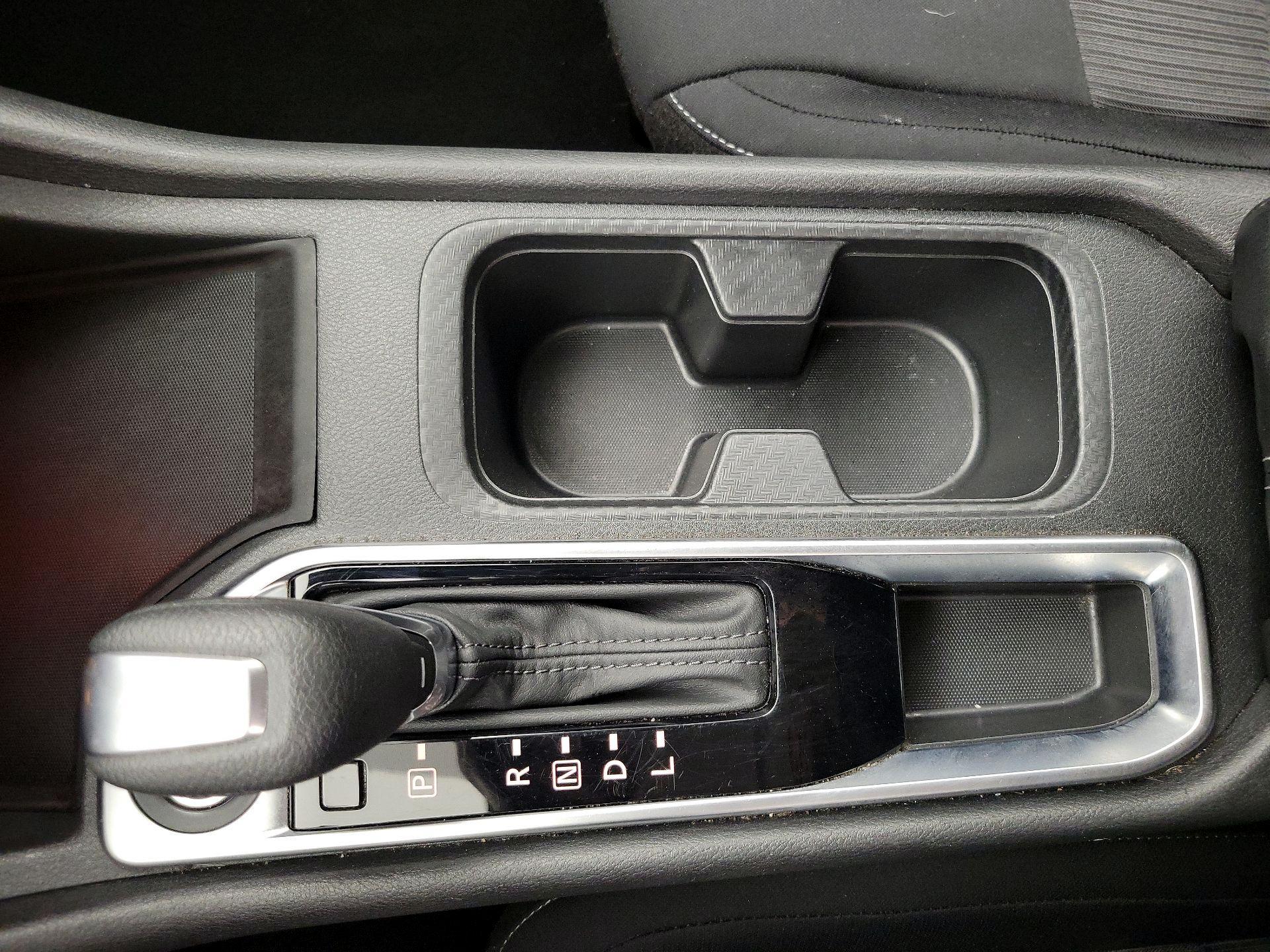 Thumbnail: 2025 Nissan Sentra - 17