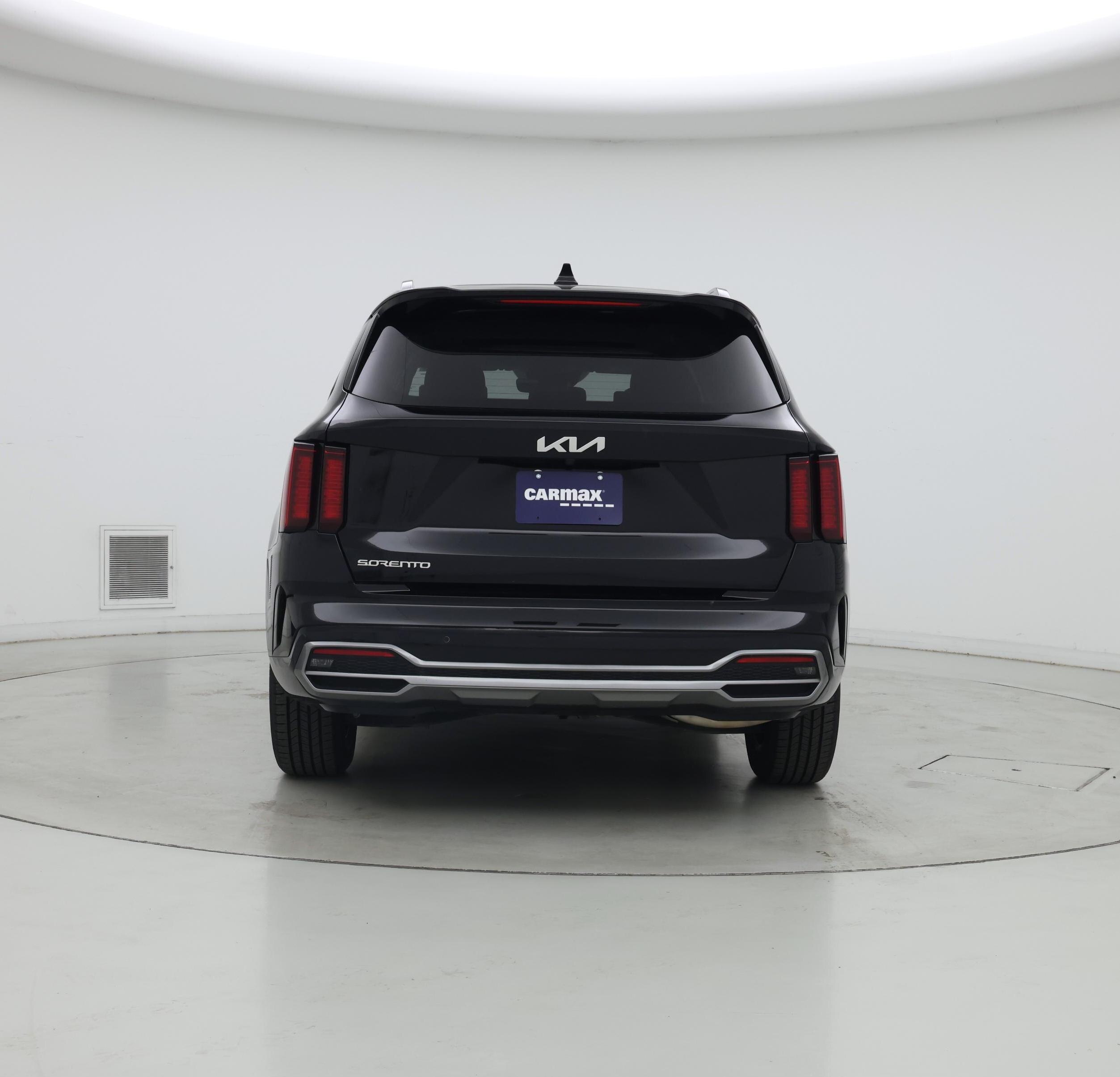Thumbnail: 2023 Kia Sorento - 6