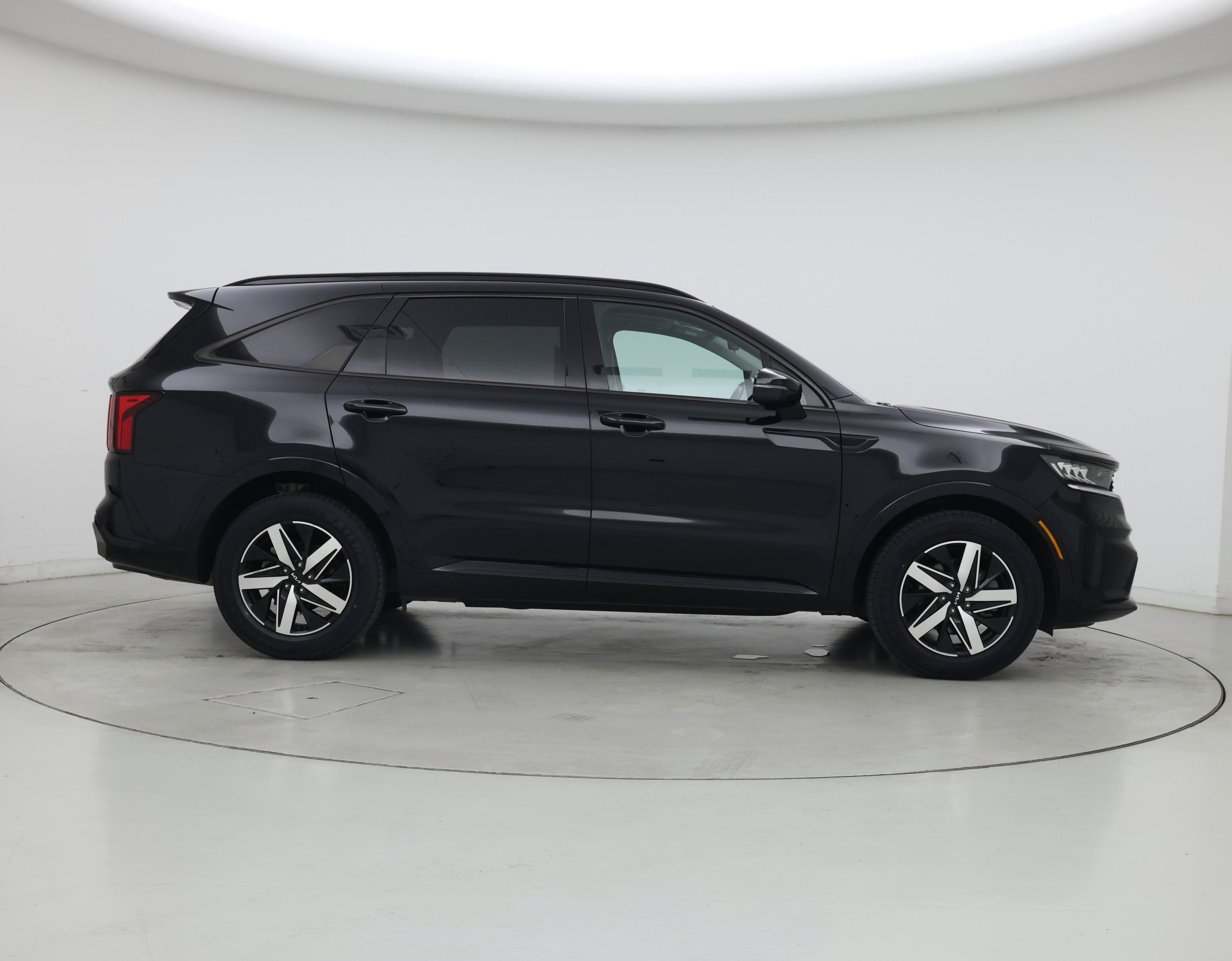 Thumbnail: 2023 Kia Sorento - 7
