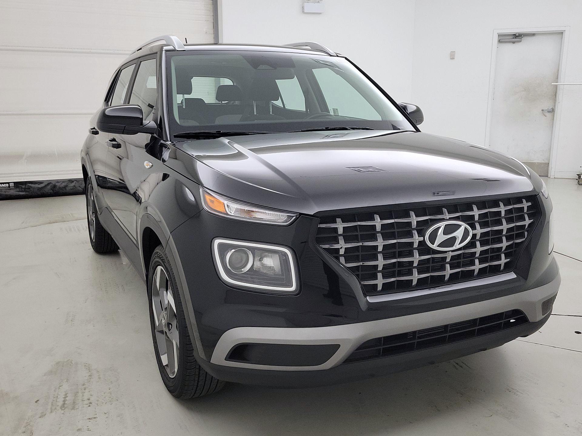 Thumbnail: 2025 Hyundai Venue - 1