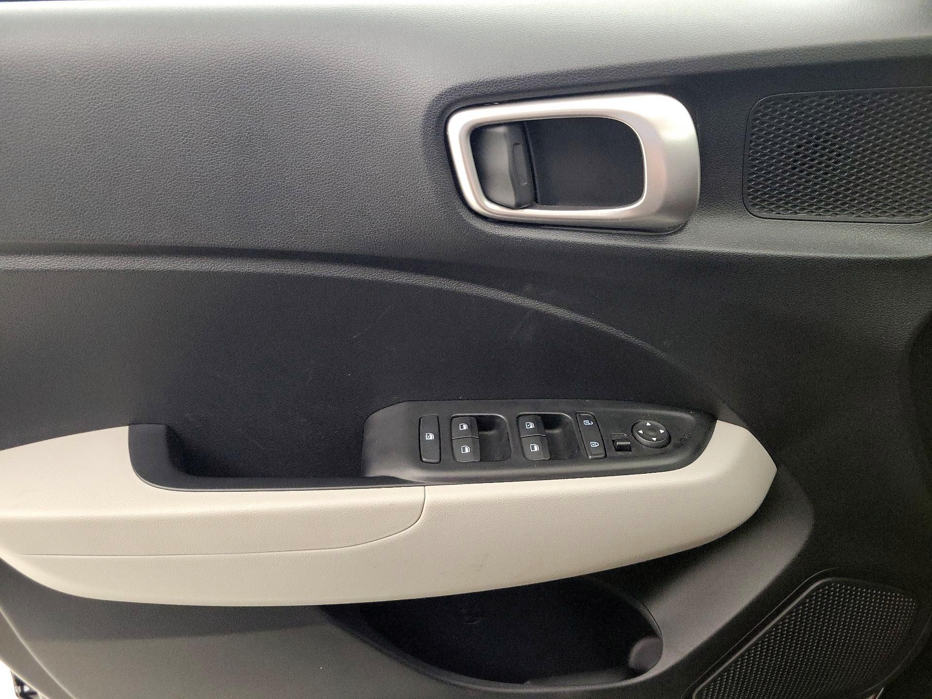 Thumbnail: 2025 Hyundai Venue - 10