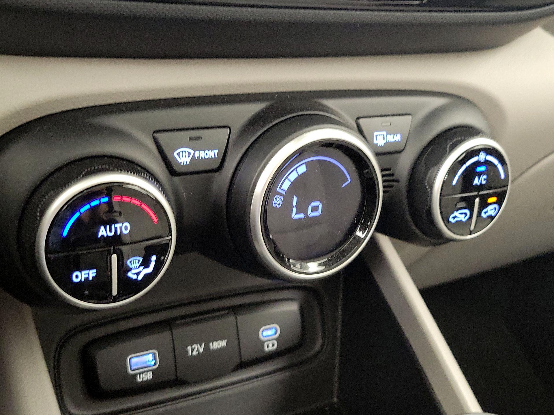 Thumbnail: 2025 Hyundai Venue - 14