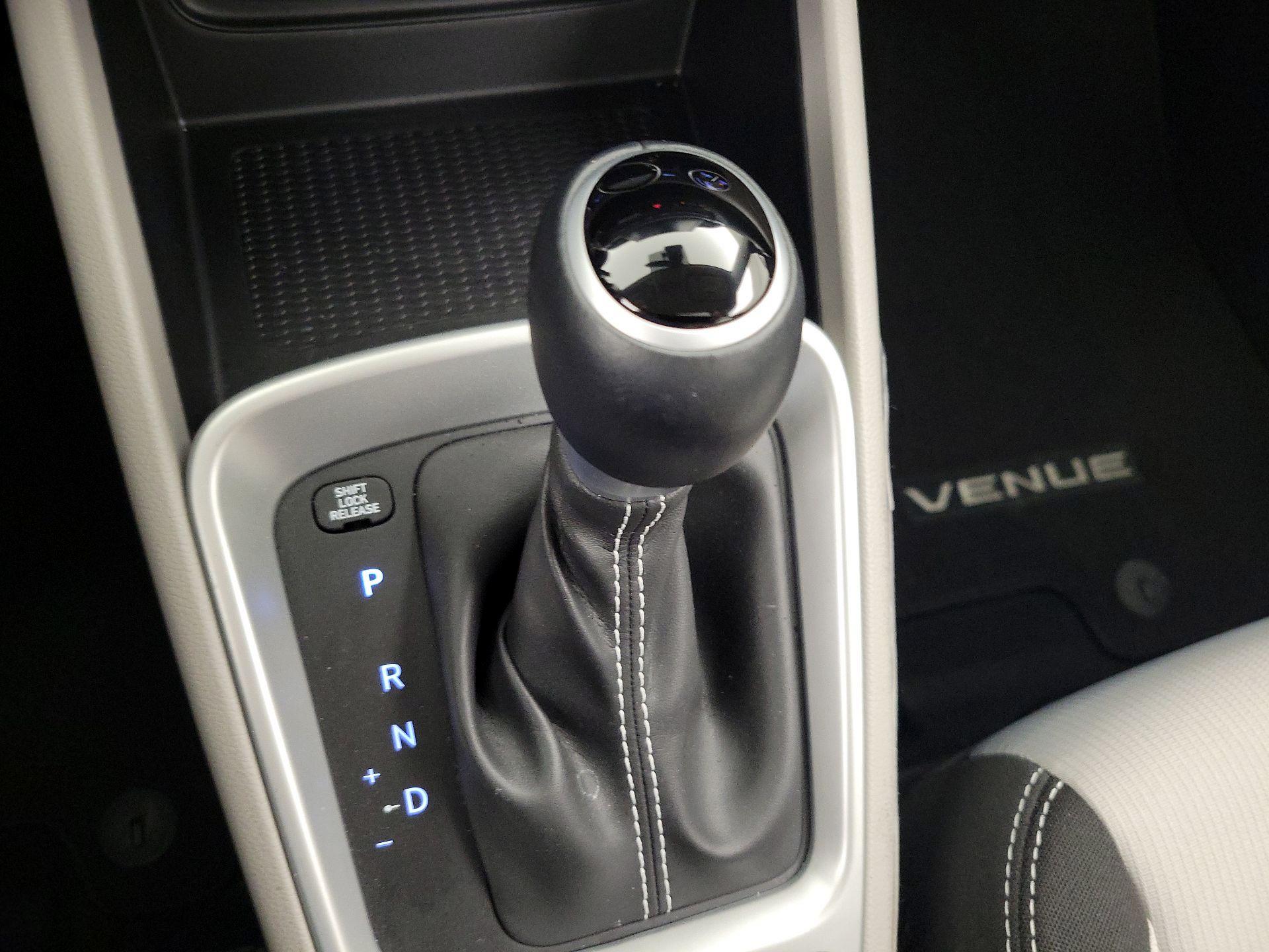 Thumbnail: 2025 Hyundai Venue - 15