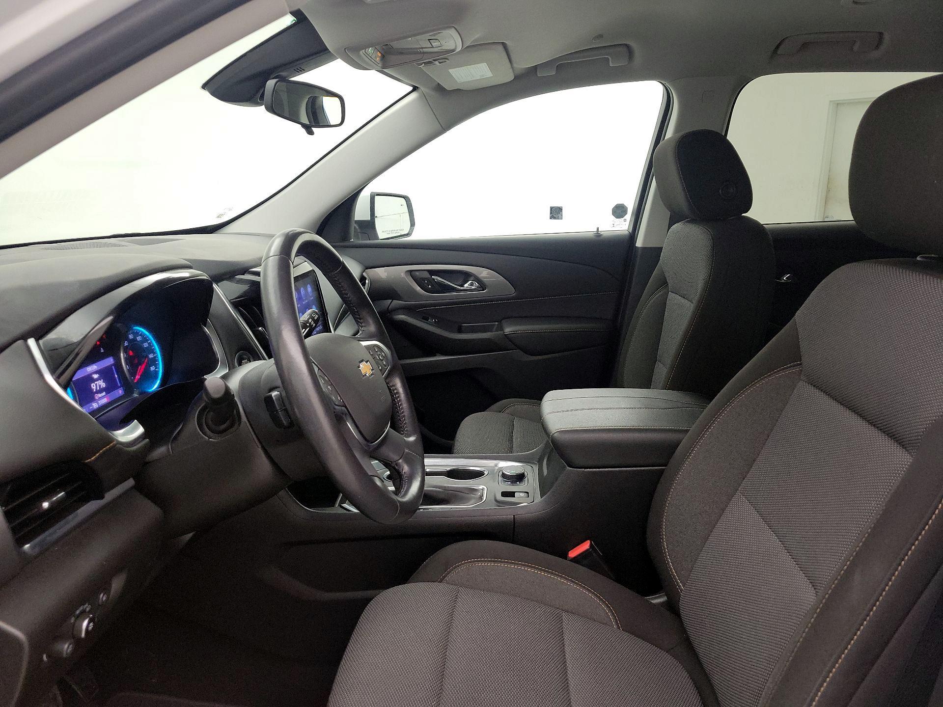Thumbnail: 2021 Chevrolet Traverse - 11