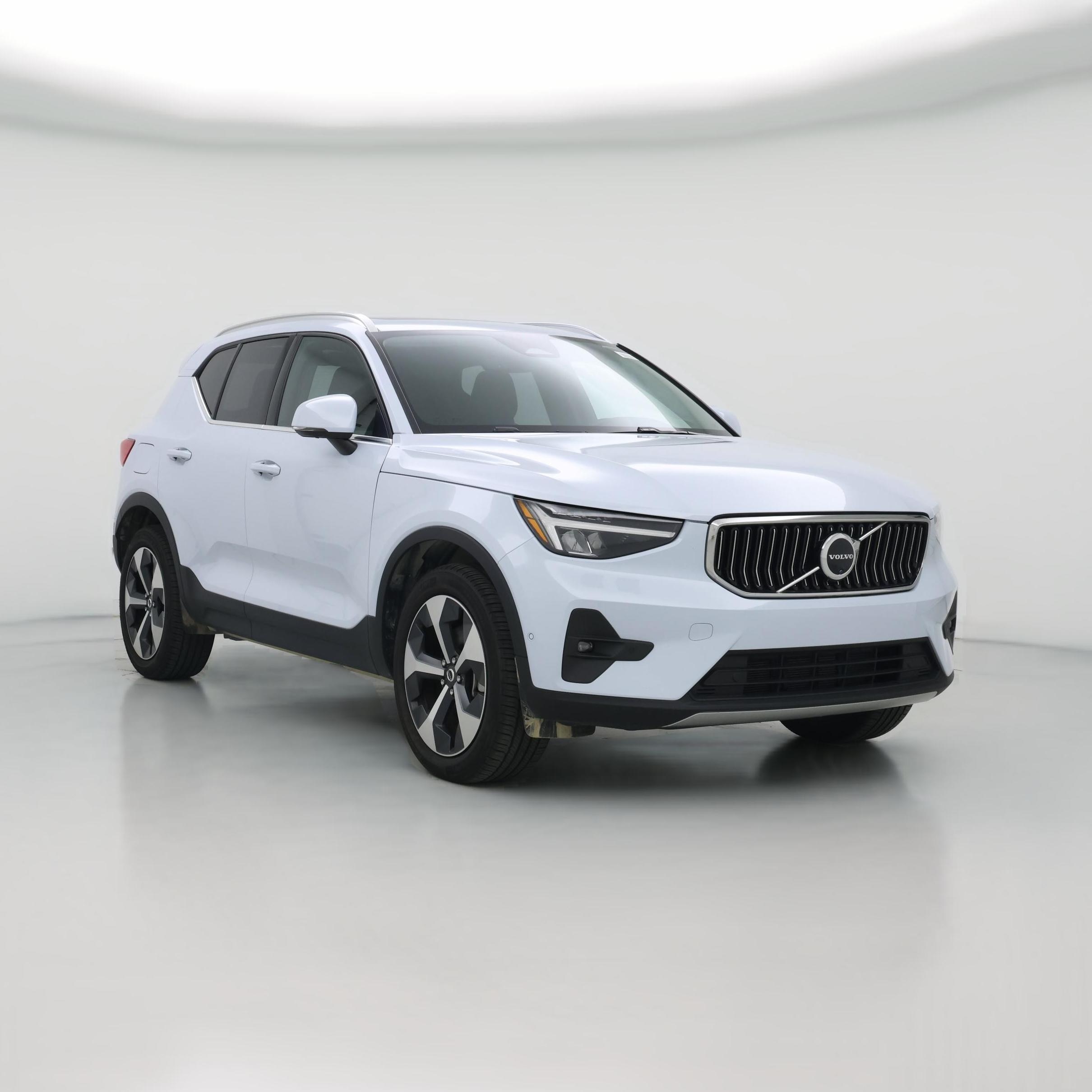 Thumbnail: 2025 Volvo XC40 - 1