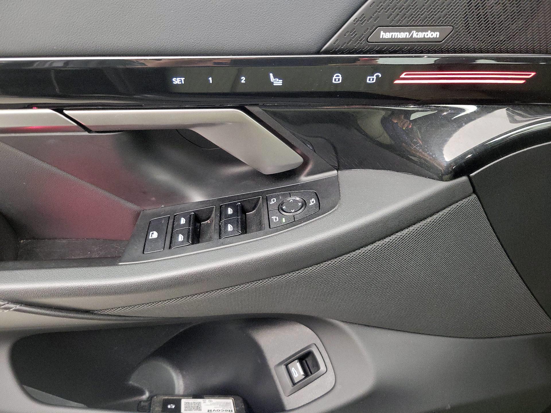 Thumbnail: 2025 BMW 5 Series - 12