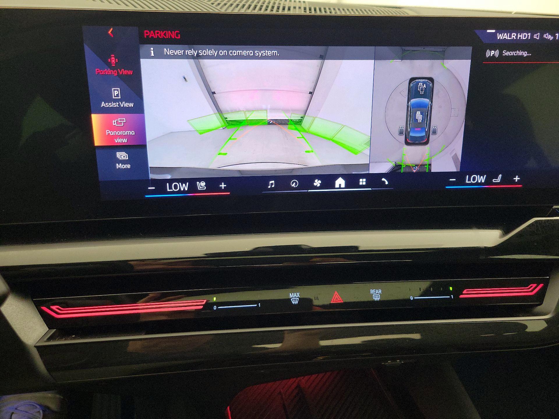 Thumbnail: 2025 BMW 5 Series - 15