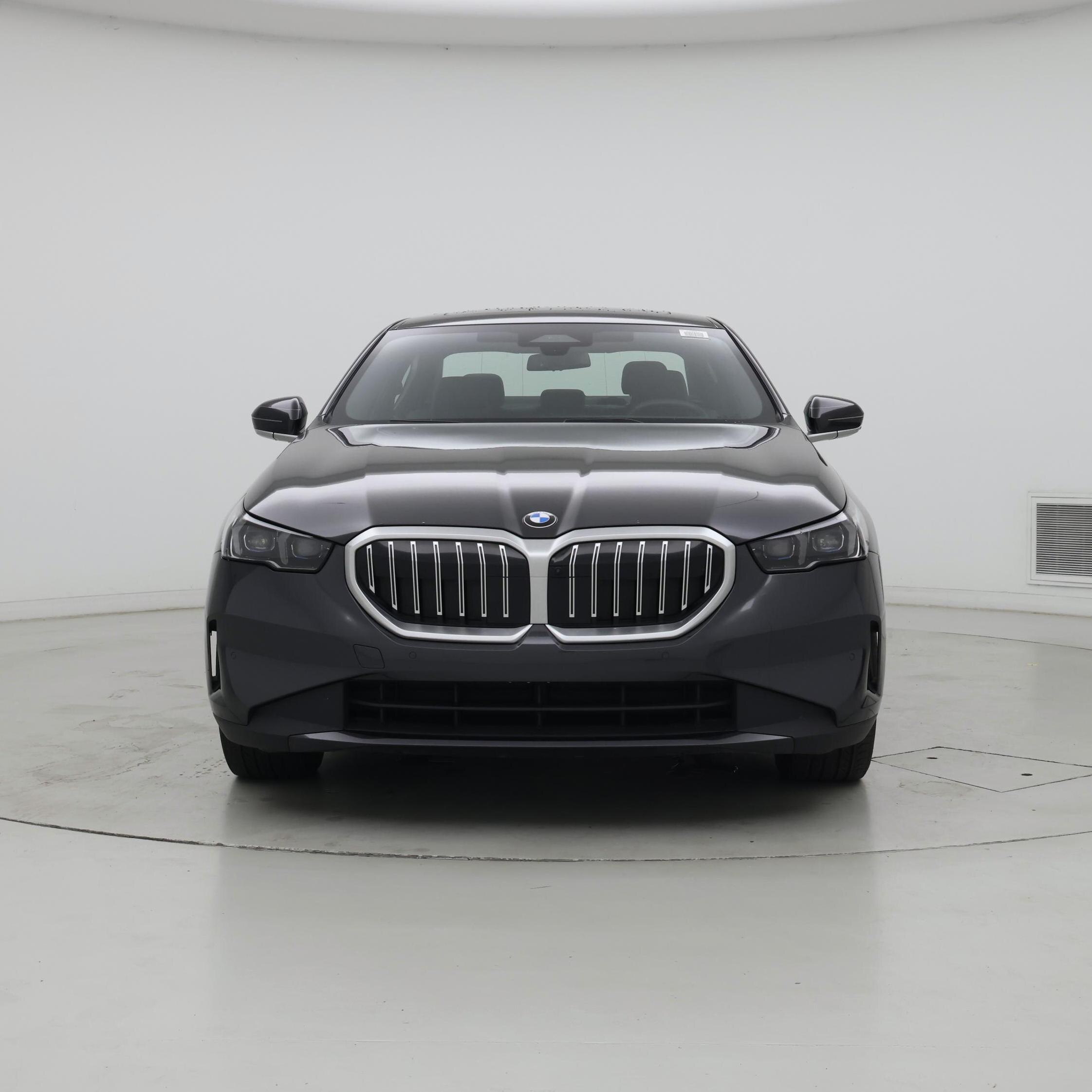 Thumbnail: 2025 BMW 5 Series - 5