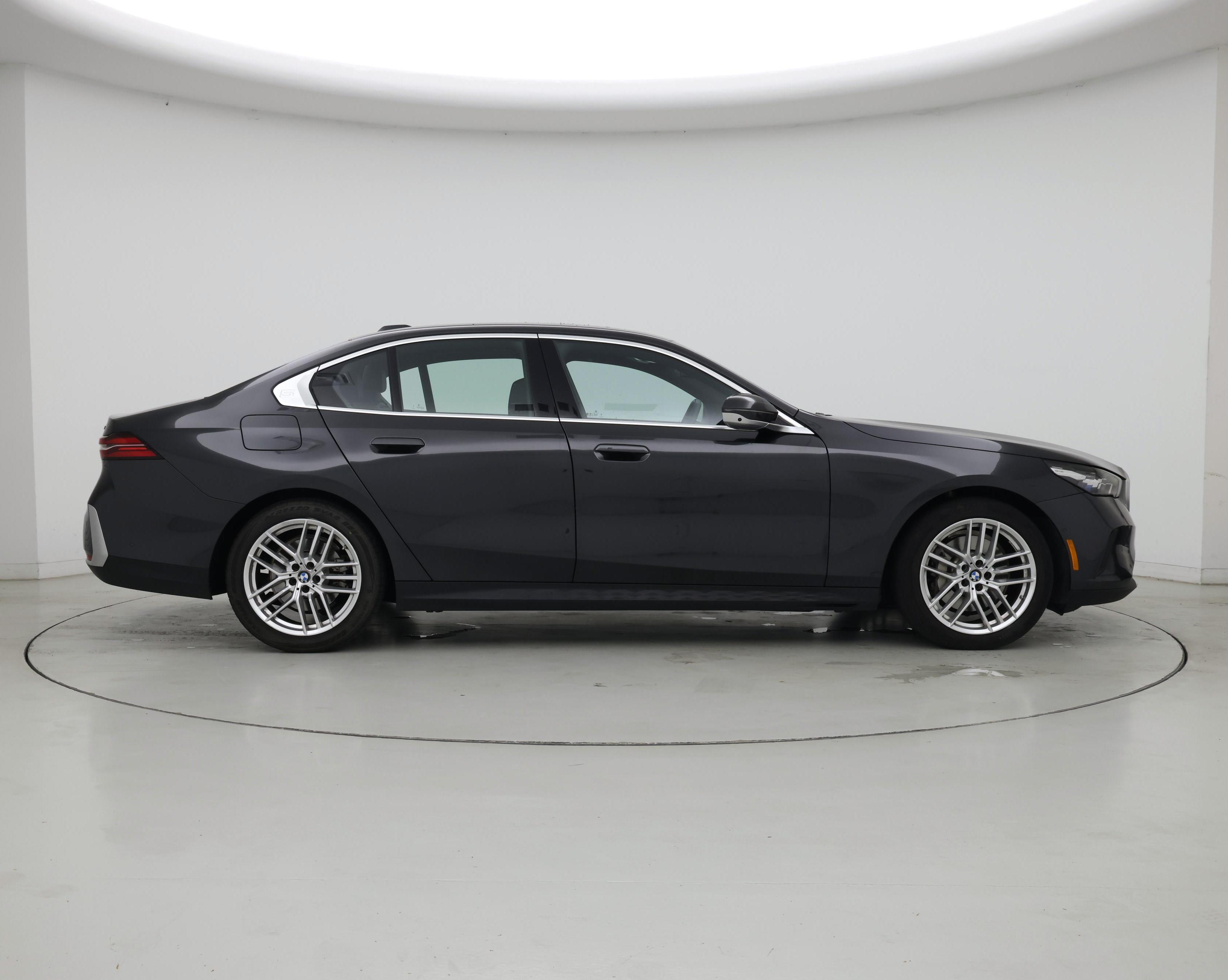 Thumbnail: 2025 BMW 5 Series - 7