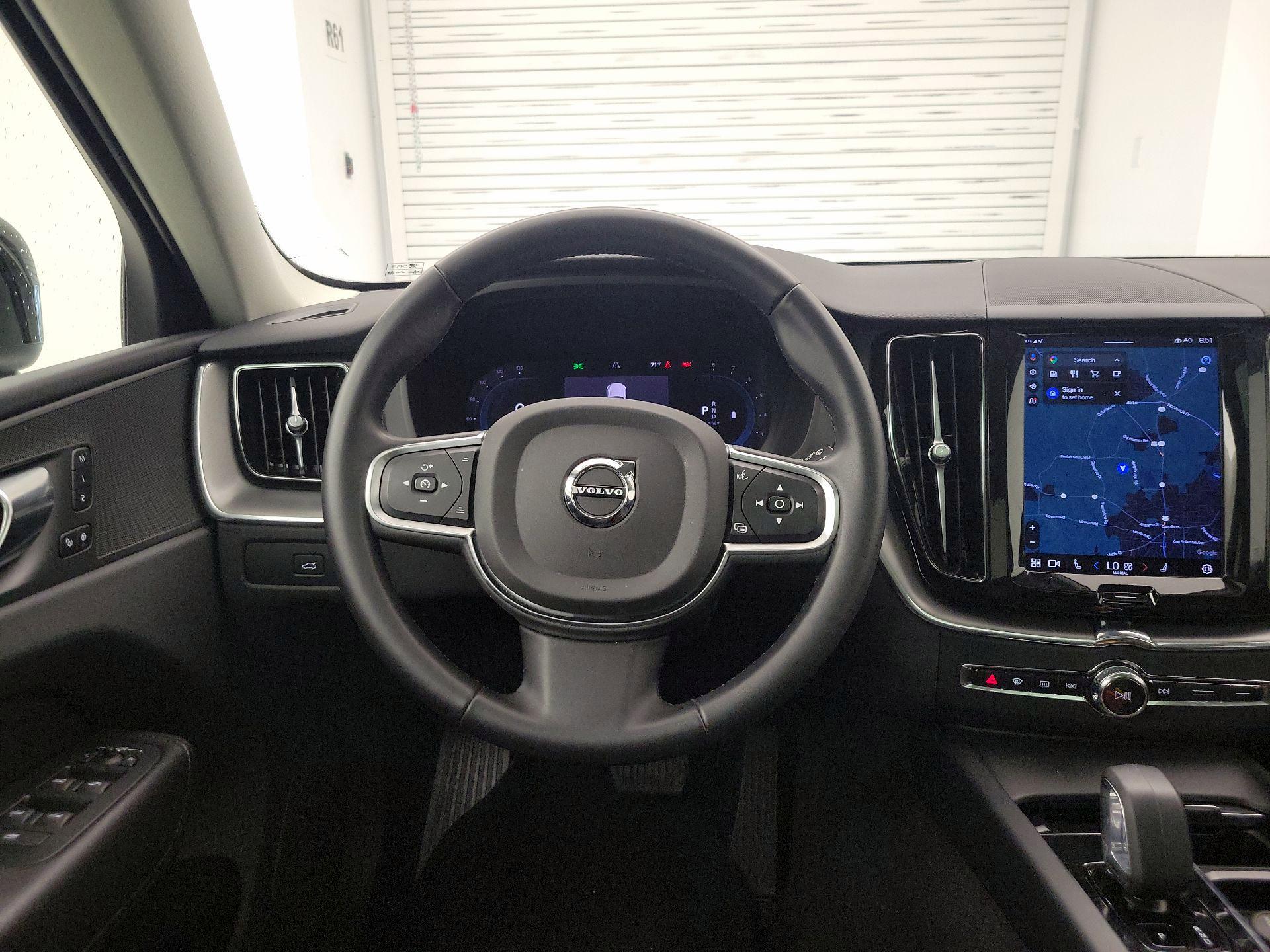 Thumbnail: 2023 Volvo XC60 - 10
