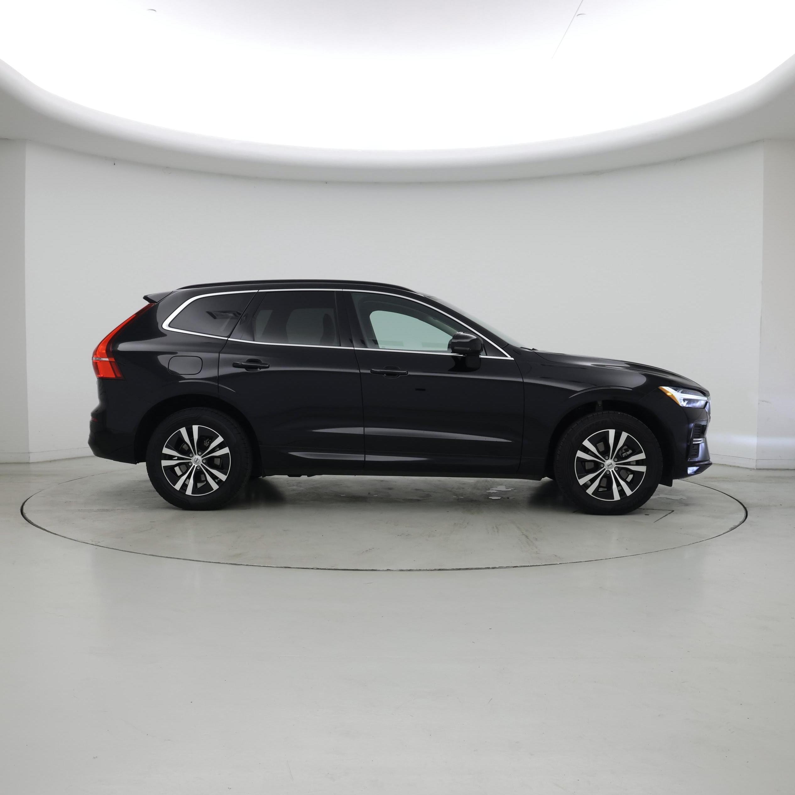Thumbnail: 2023 Volvo XC60 - 7
