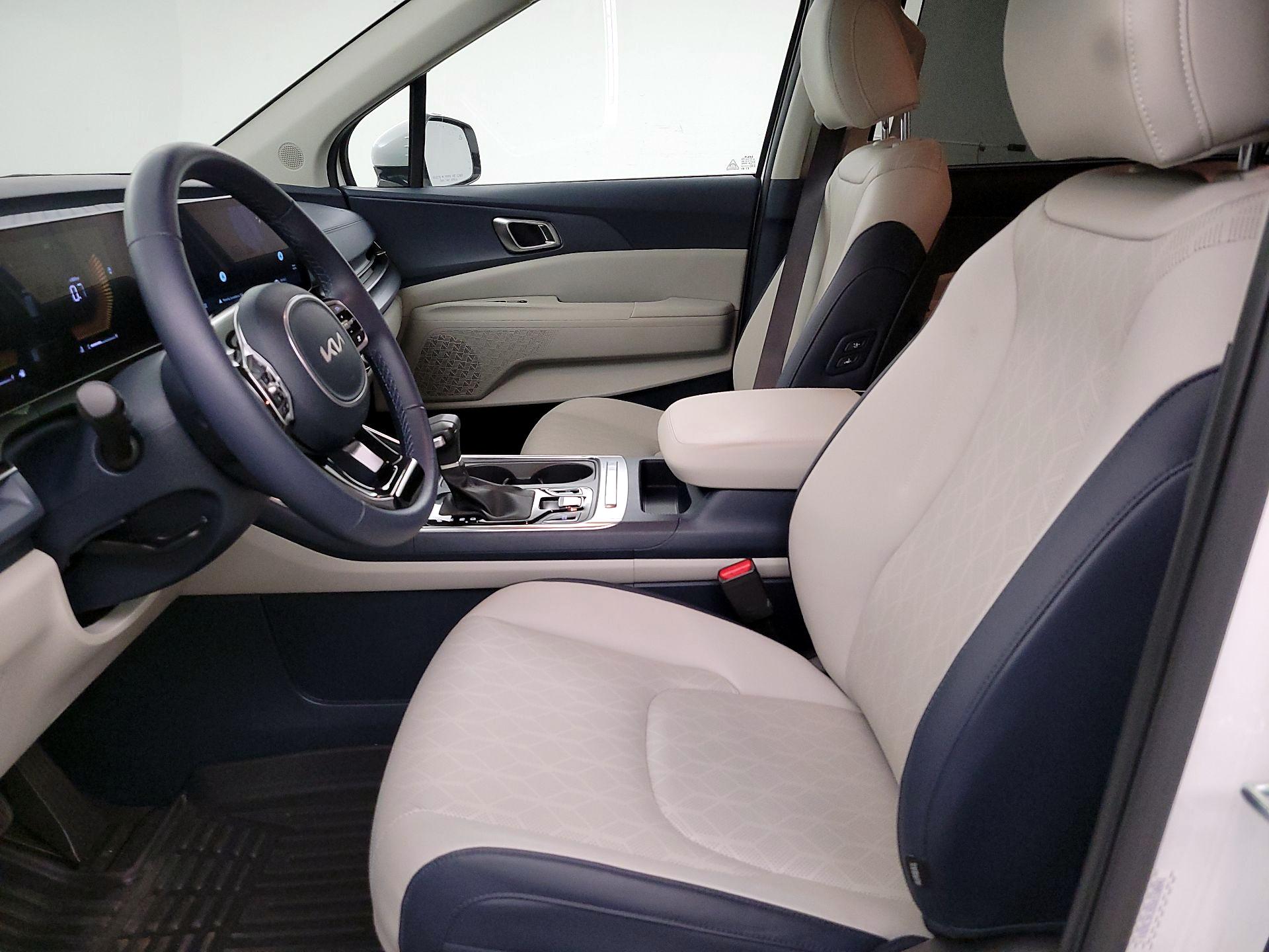 Thumbnail: 2025 Kia Carnival - 11