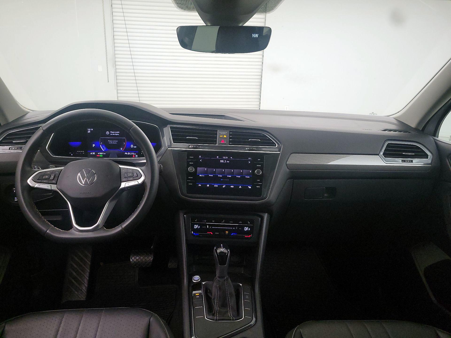 Thumbnail: 2022 Volkswagen Tiguan - 9