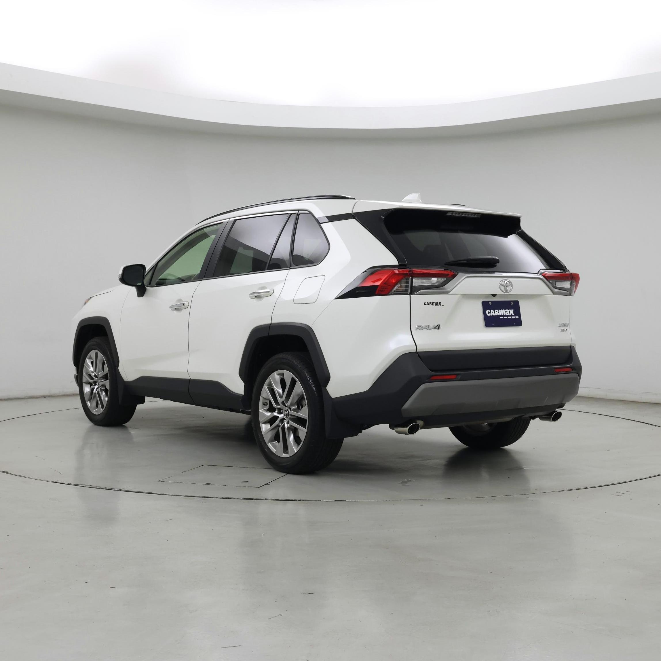Thumbnail: 2019 Toyota RAV4 - 2