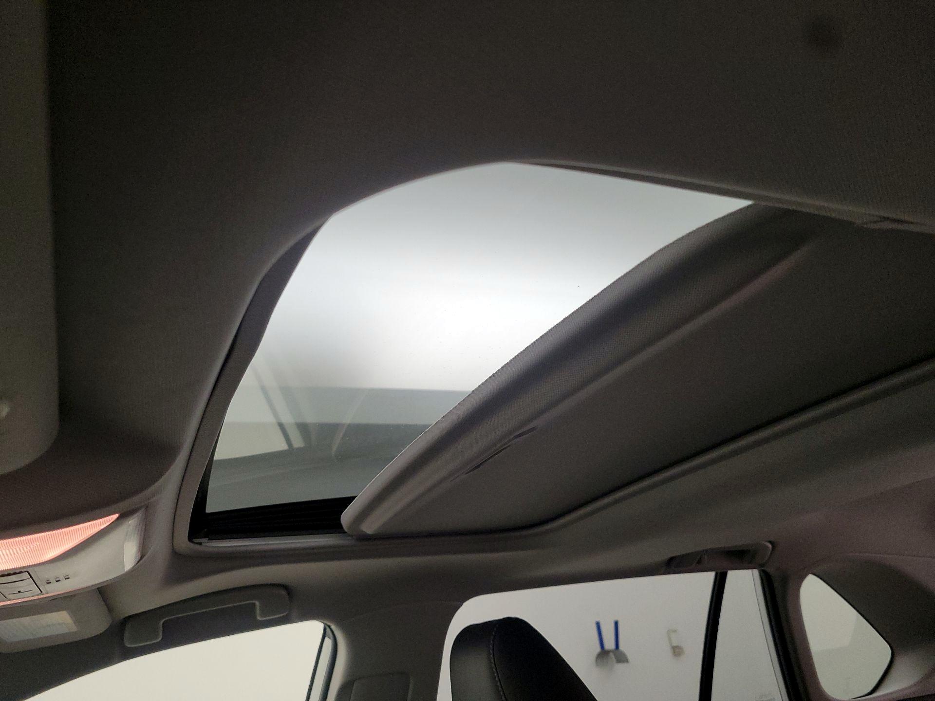 Thumbnail: 2019 Toyota RAV4 - 20